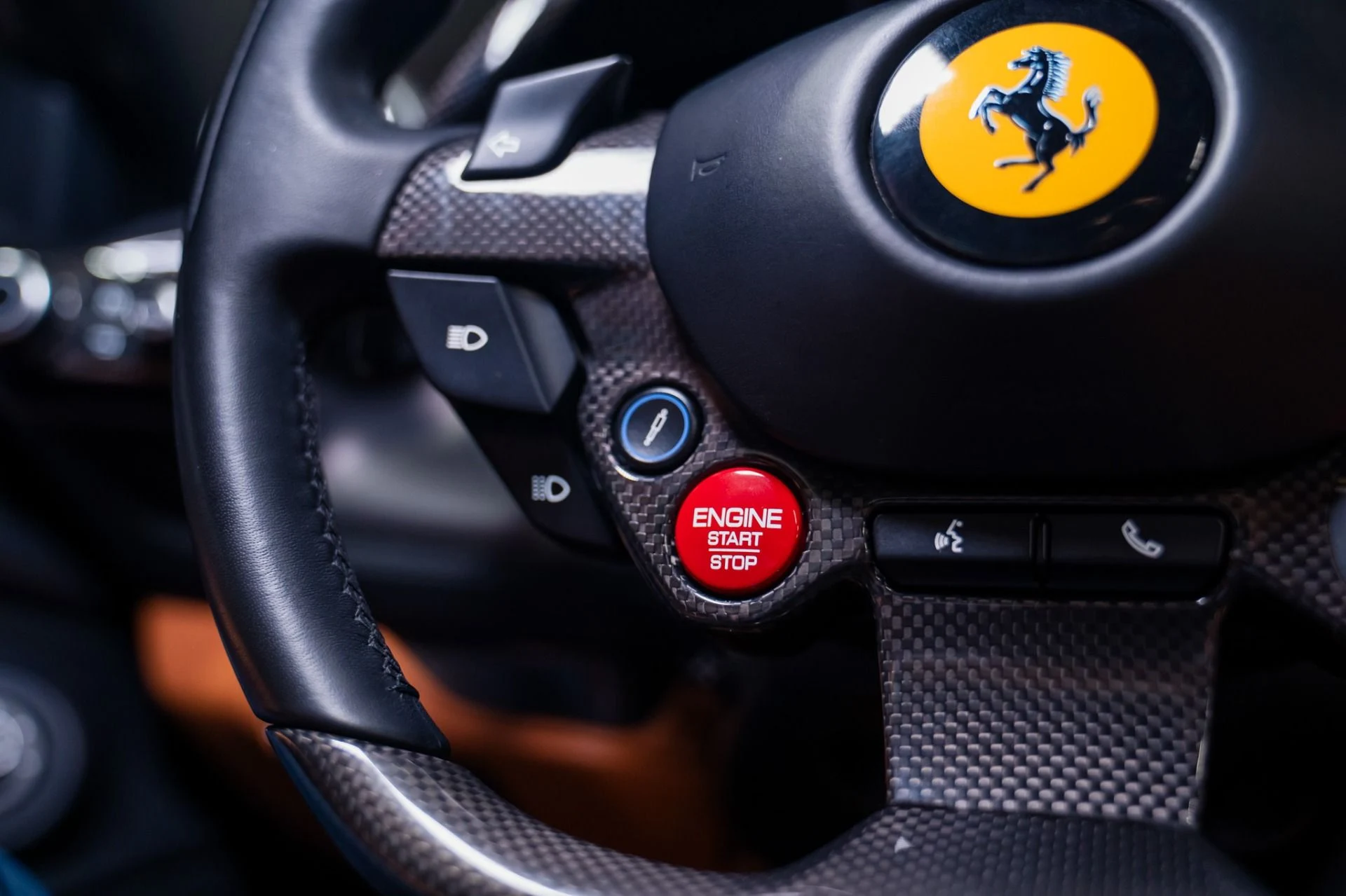 mph015_3918296638_Used_2022_Ferrari_F8_Spider_Full_Carbon_Interior_1786139144_4735735c56
