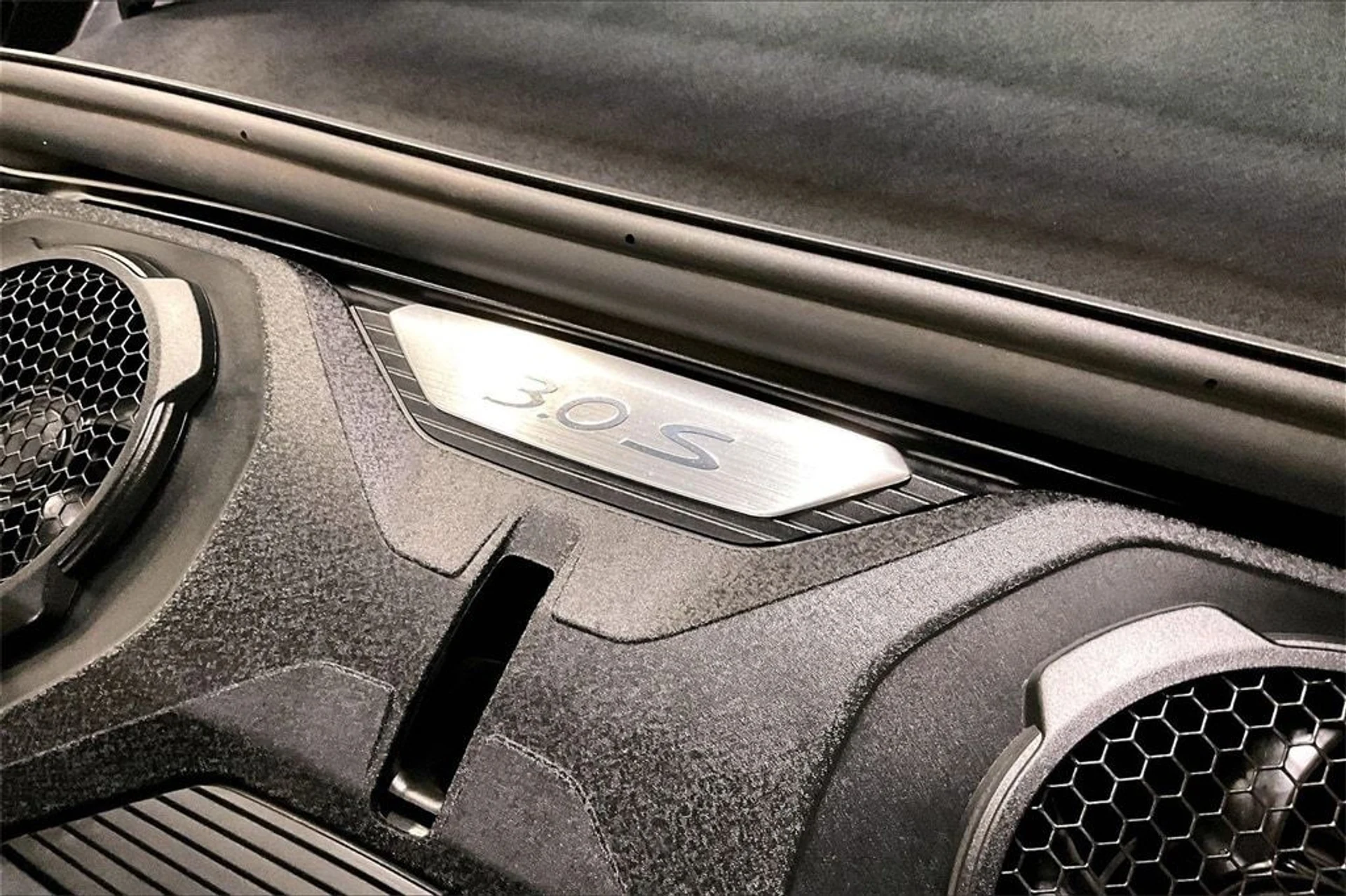 mph015_3919258325_0dc0ca52aa7bf6c01d2339c656079d0bx_d5e69993c6