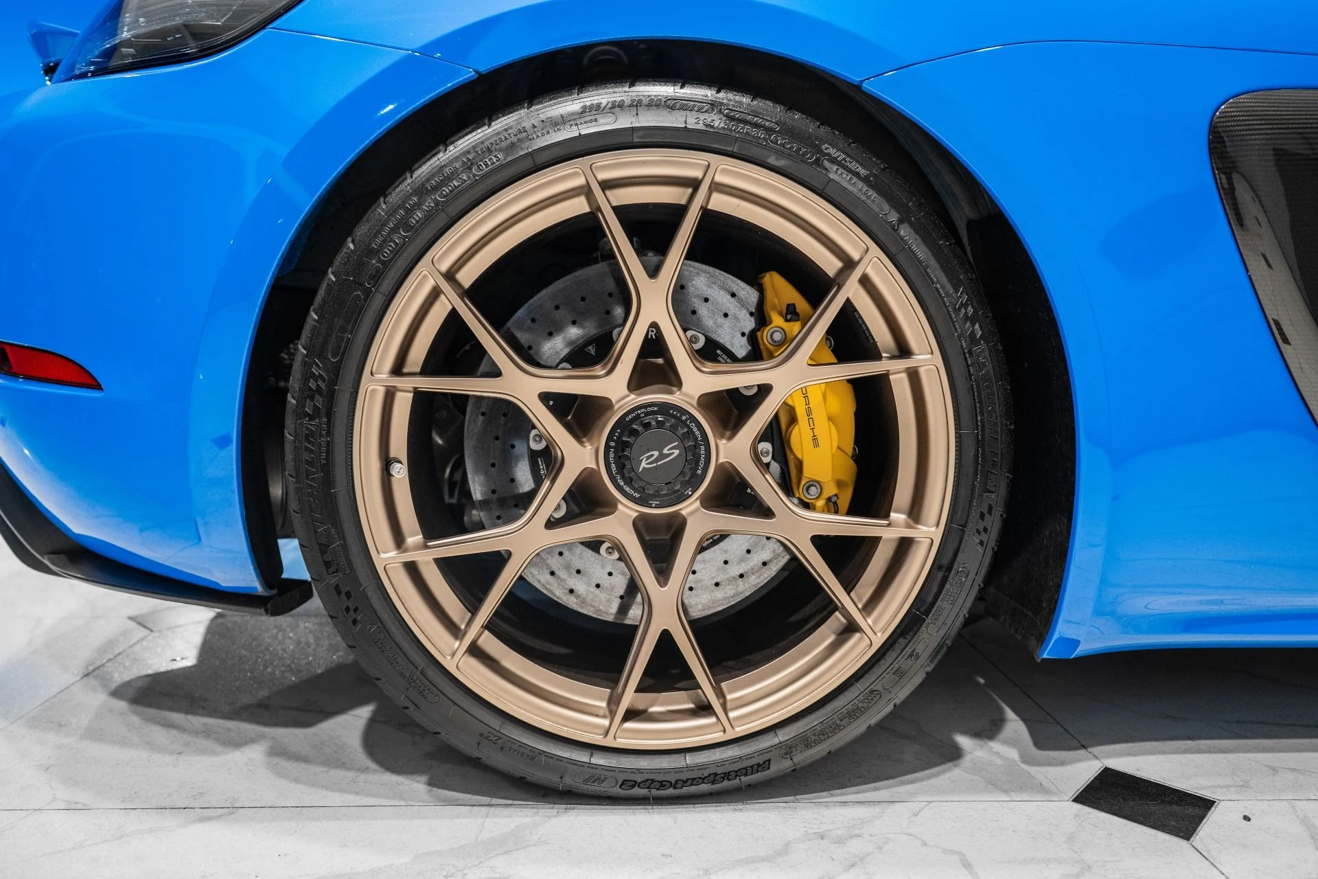 mph015_3923491332_Used_2023_Porsche_718_Cayman_GT_4_RS_1776783912_6cdf9300fe