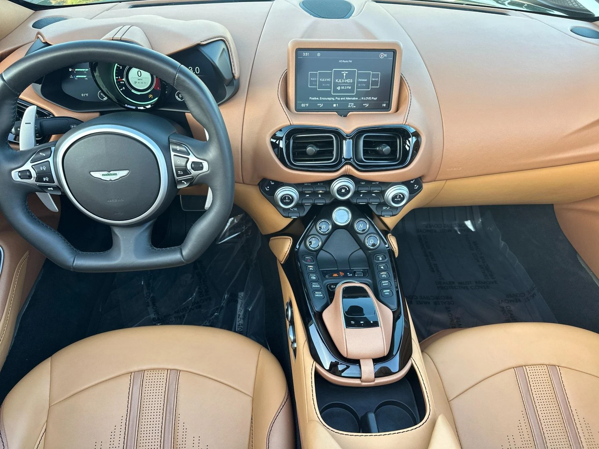 mph015_3940326239_Used_2021_Aston_Martin_Vantage_1764949776_a92391989f