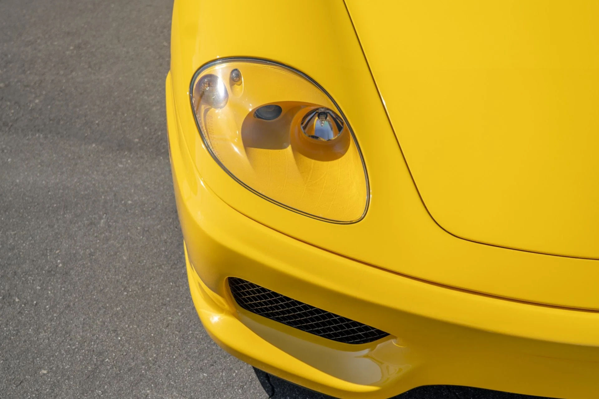 mph015_3944224282_Used_2004_Ferrari_360_Challenge_Stradale_1761174873_6bf8dbe68e