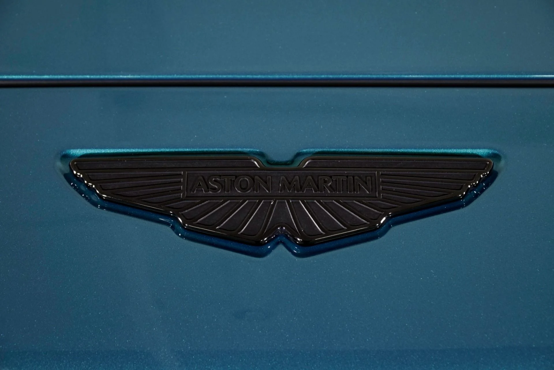 mph015_3944991791_New_2026_Aston_Martin_DBX_S_1768416197_73546ccecc