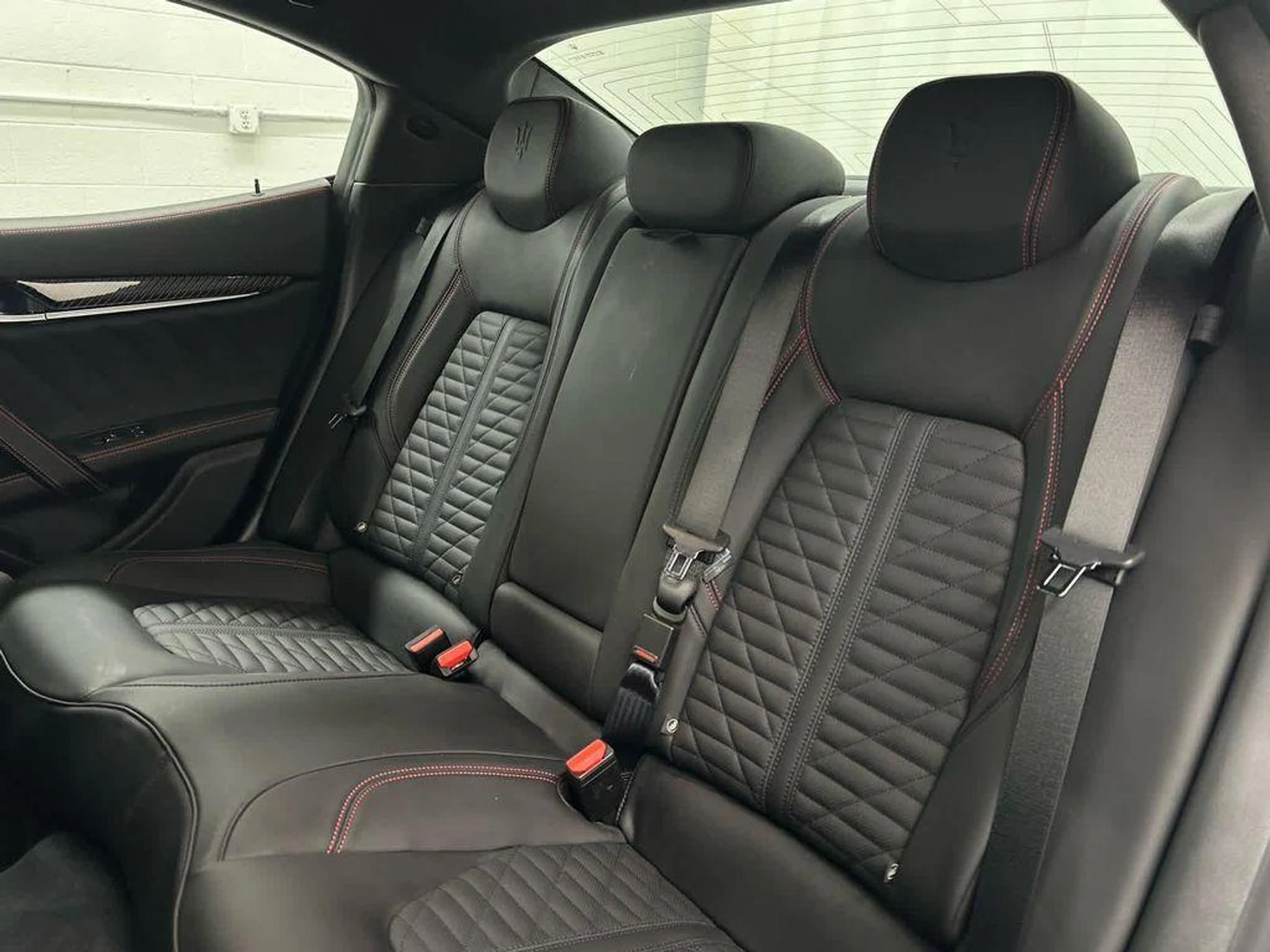 mph015_3952053973_A_Cj_Wn5p_M_Ep_Ag_Uf_Xf_Ta_Ai8pr9_WE_cecd5c1a10