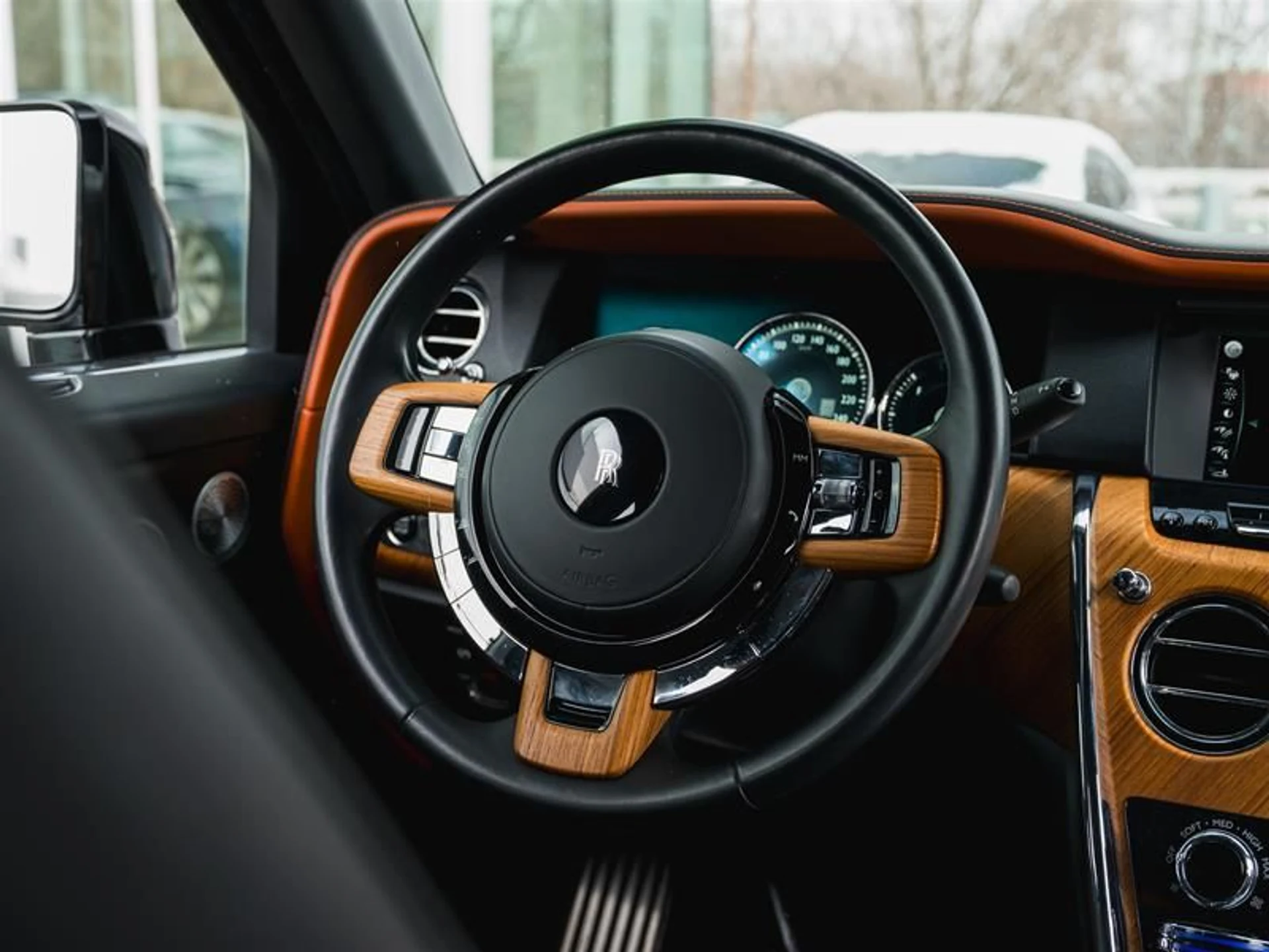 mph015_3952725723_tq5arcmi_65dc2d314f