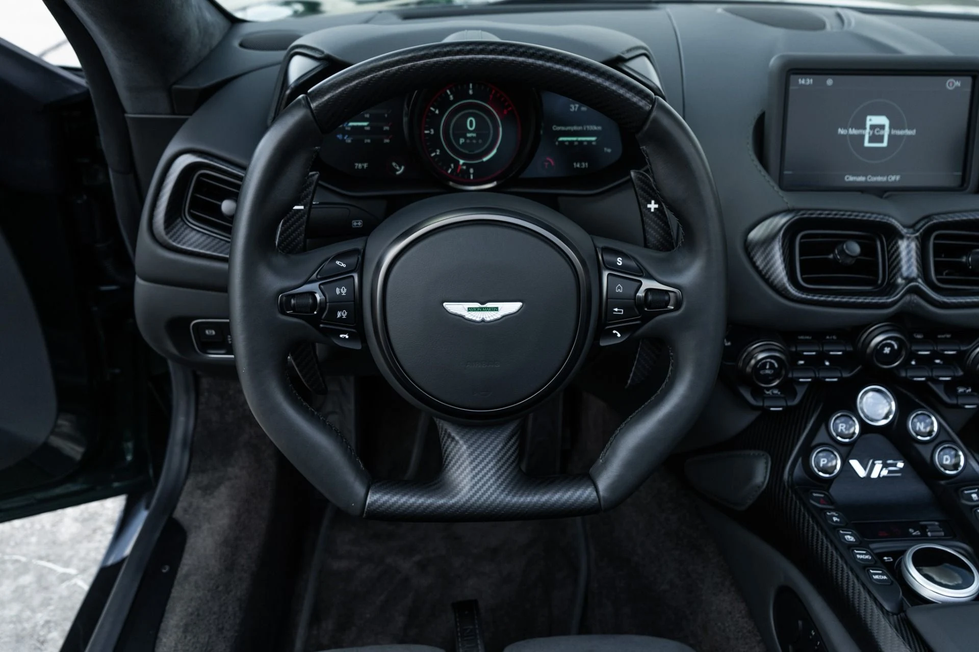 mph015_3957716161_Used_2023_Aston_Martin_Vantage_V12_1778619446_2bbf94459c