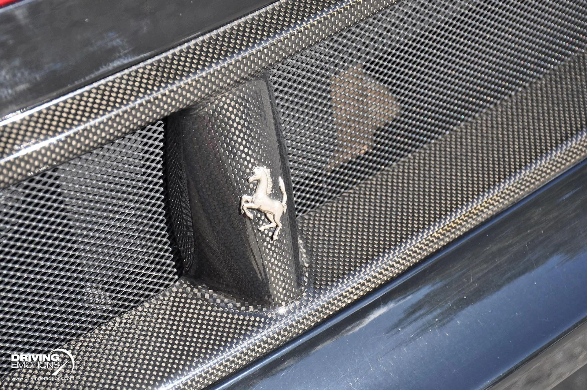 mph015_396934405_885_p16_l_bb188555ba