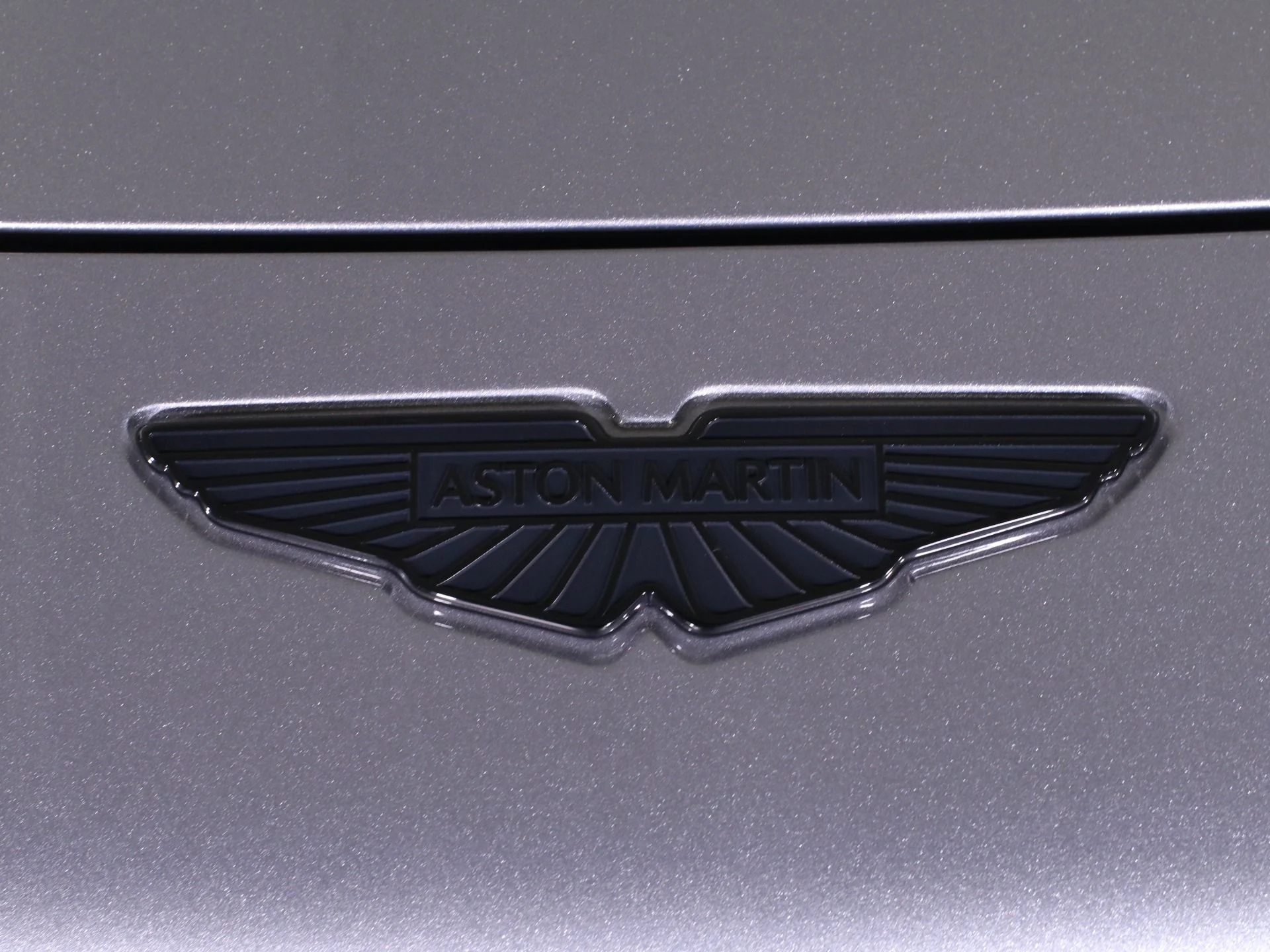 mph015_3984699474_New_2025_Aston_Martin_DB_12_1758482446_7337e1768a