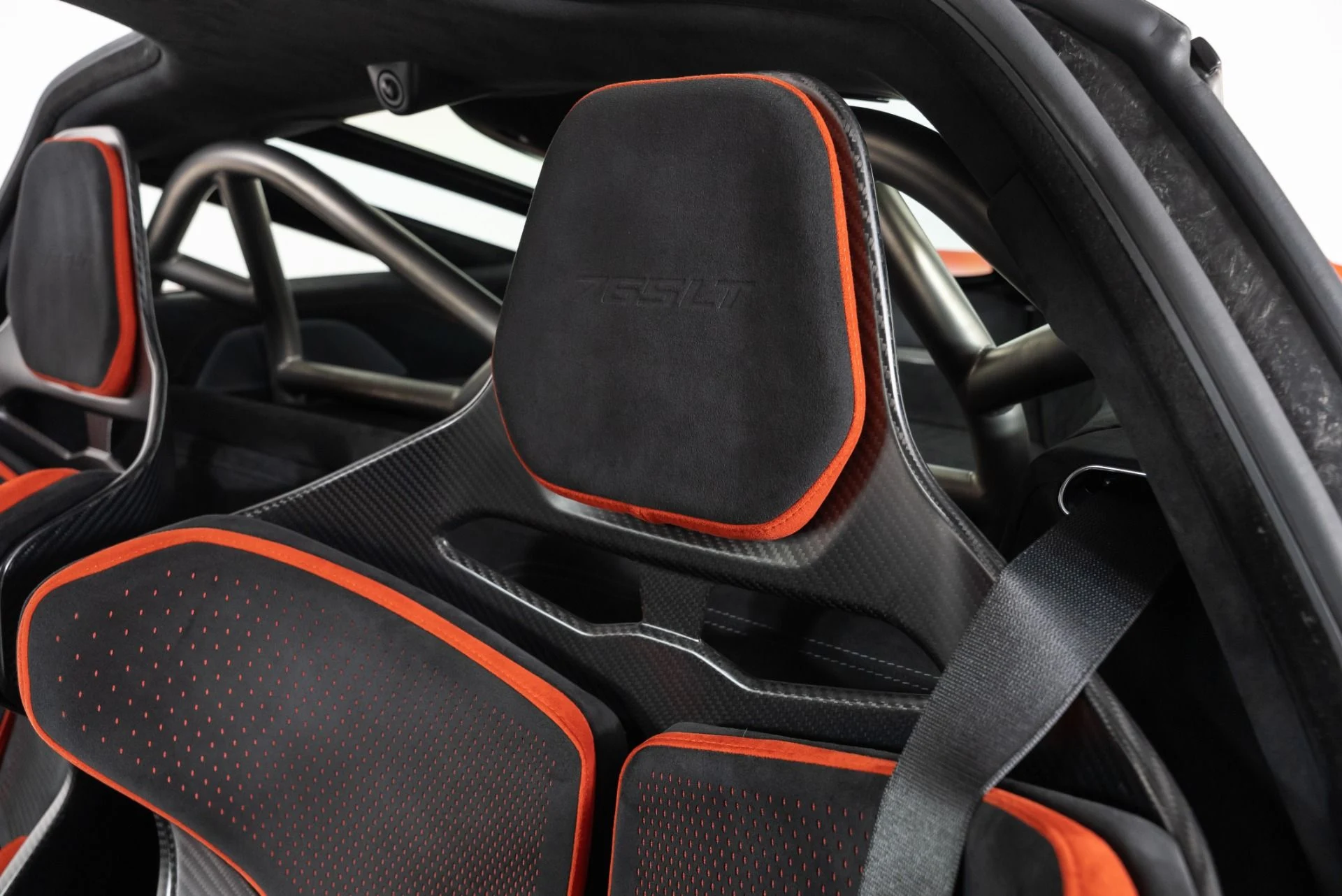 mph015_3987496376_Used_2021_Mc_Laren_765_LT_1746474152_f6f69e72f3