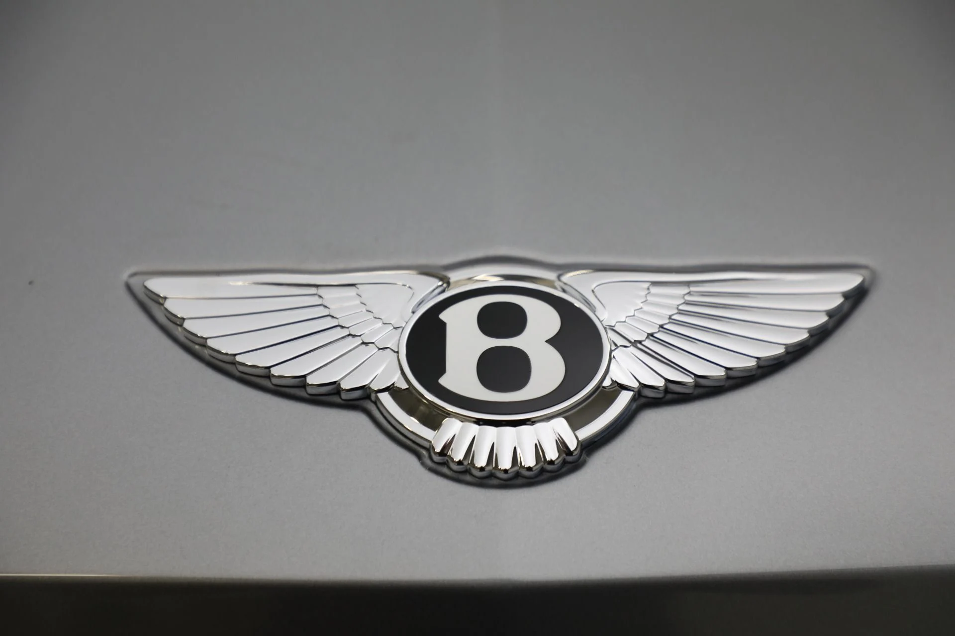 mph015_3989840993_Used_2023_Bentley_Bentayga_EWB_Azure_V8_76e7d54090