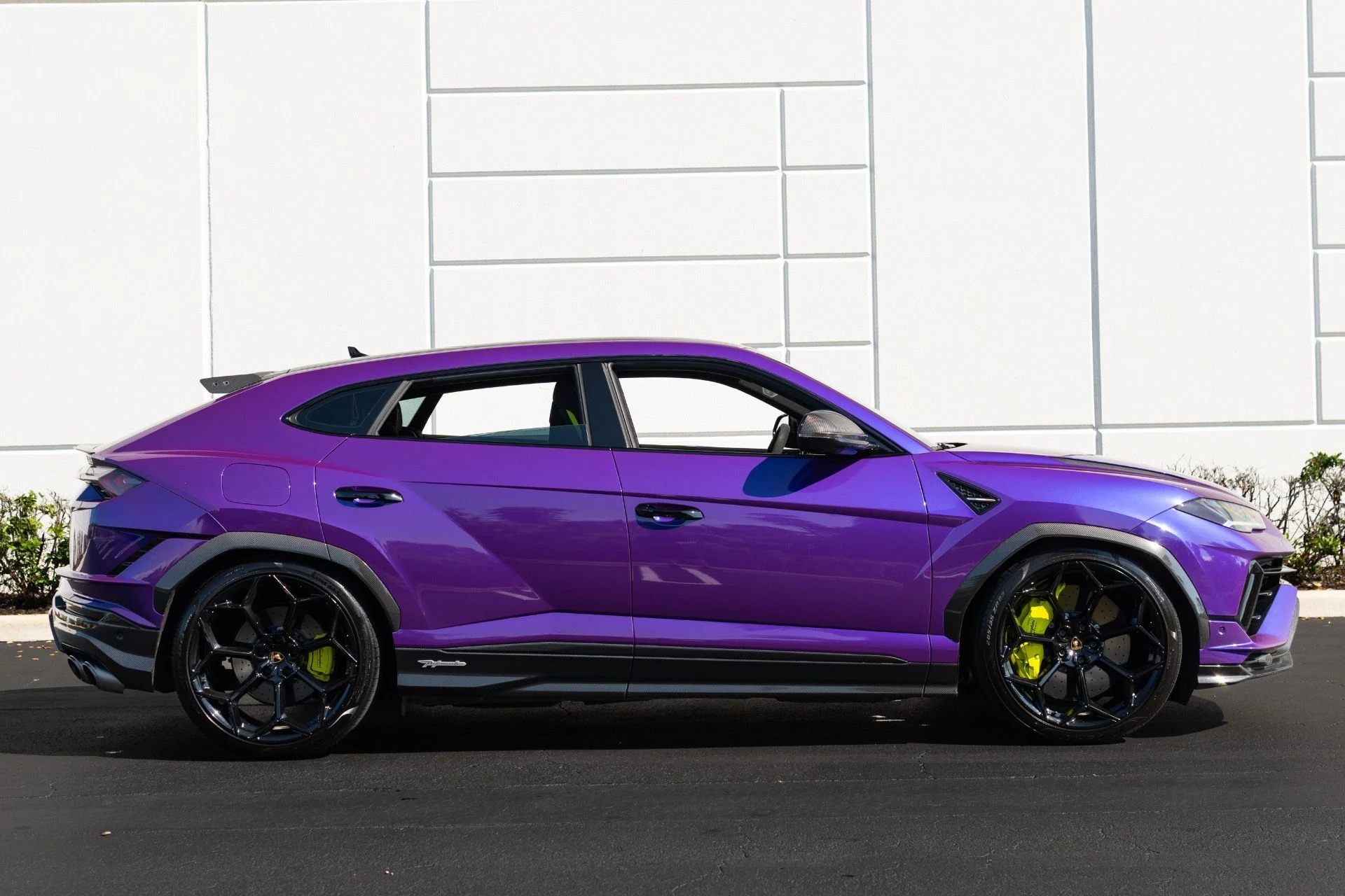 mph015_3994809873_Used_2023_Lamborghini_Urus_Performante_1771690657_fea8a1eb6f