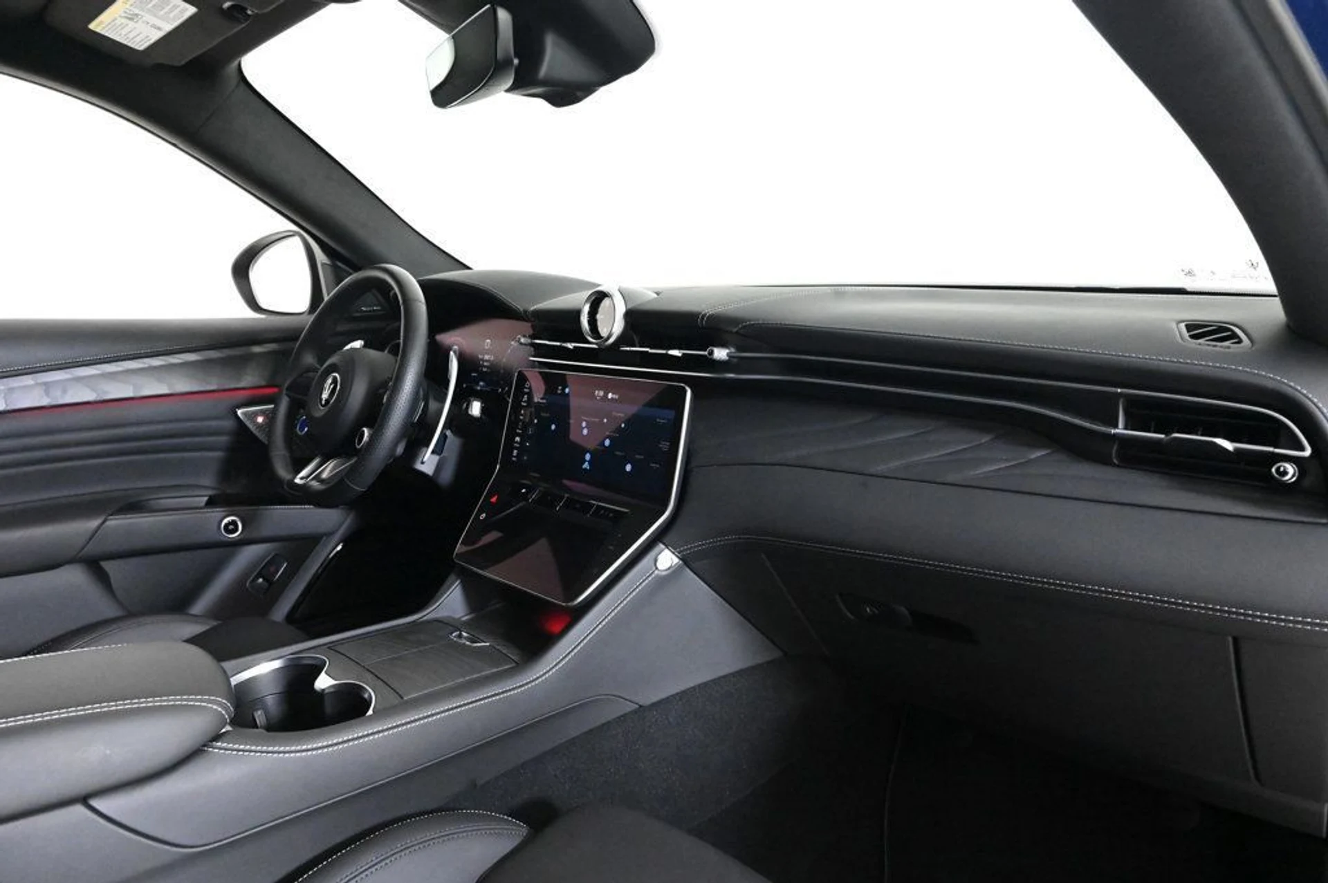 mph015_3996838247_used_2025_maserati_grecale_modena_11350_22967686_15_1024_137fde35a7