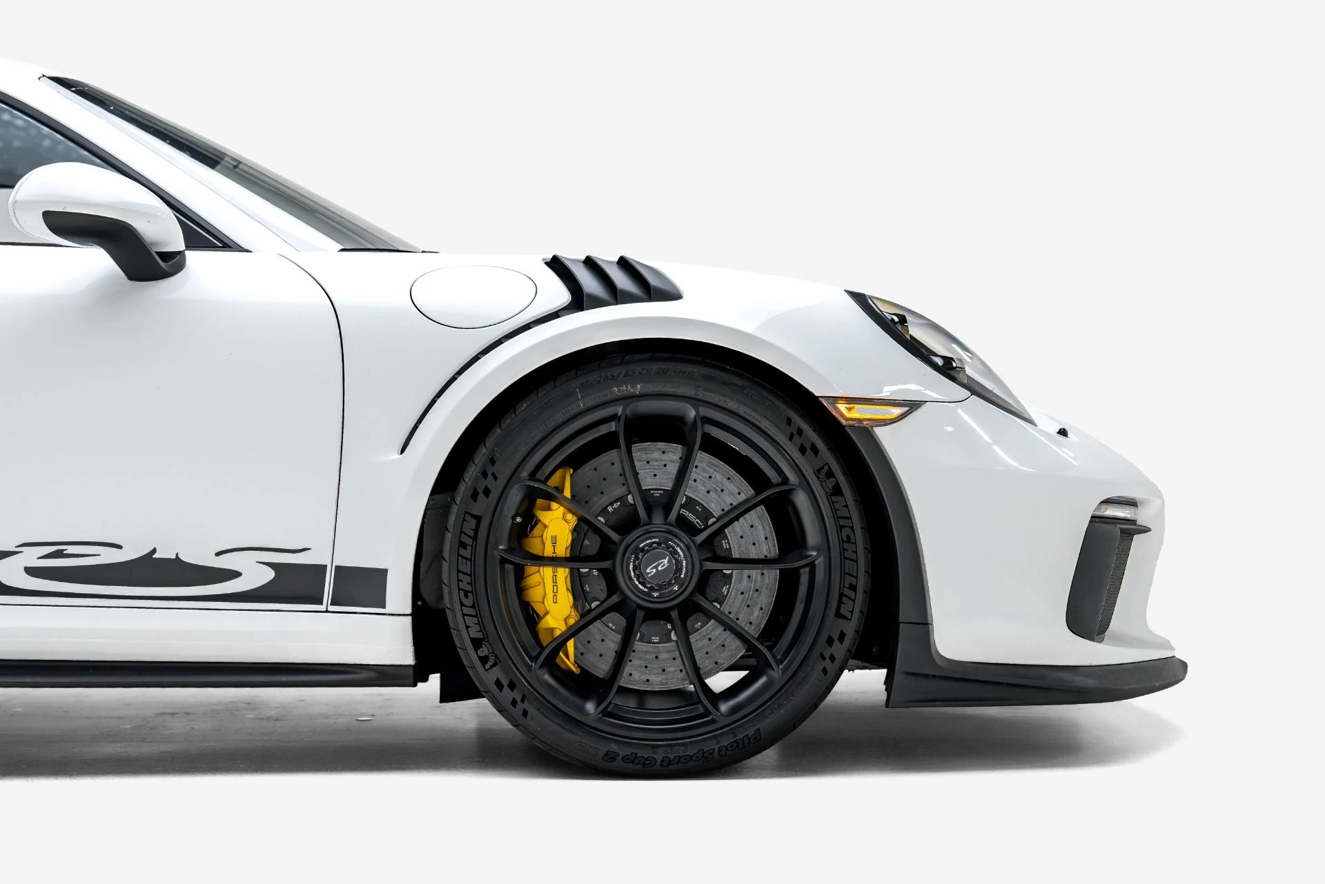 mph015_399788658_Used_2019_Porsche_911_GT_3_RS_1787346277_e91557644e