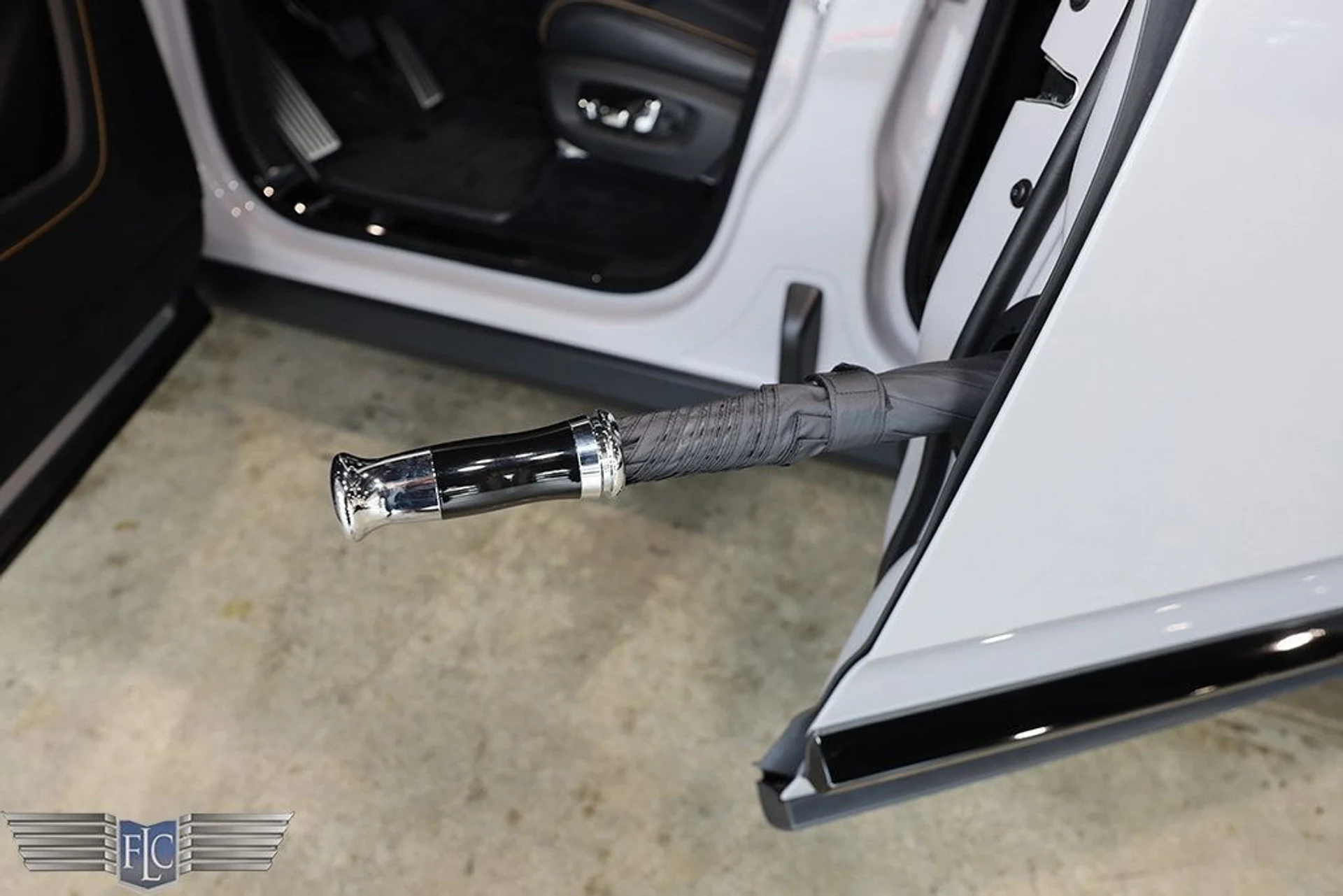 mph015_4014048267_used_2024_rolls_royce_cullinan_blackbadgesportutility_9689_22957854_16_1024_1e1b38de18