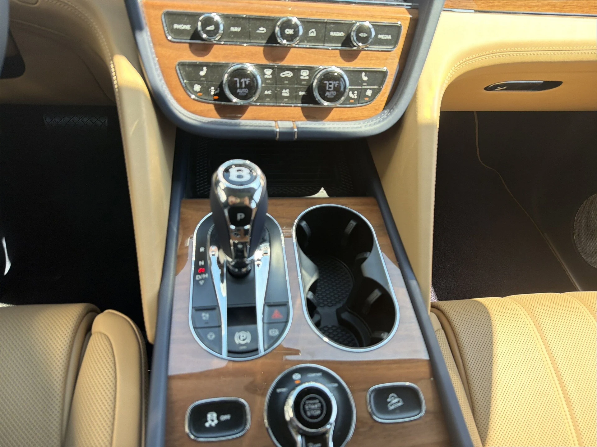 mph015_4018703566_7166914c45ead196e948074910b08820x_ee9ee9f82d