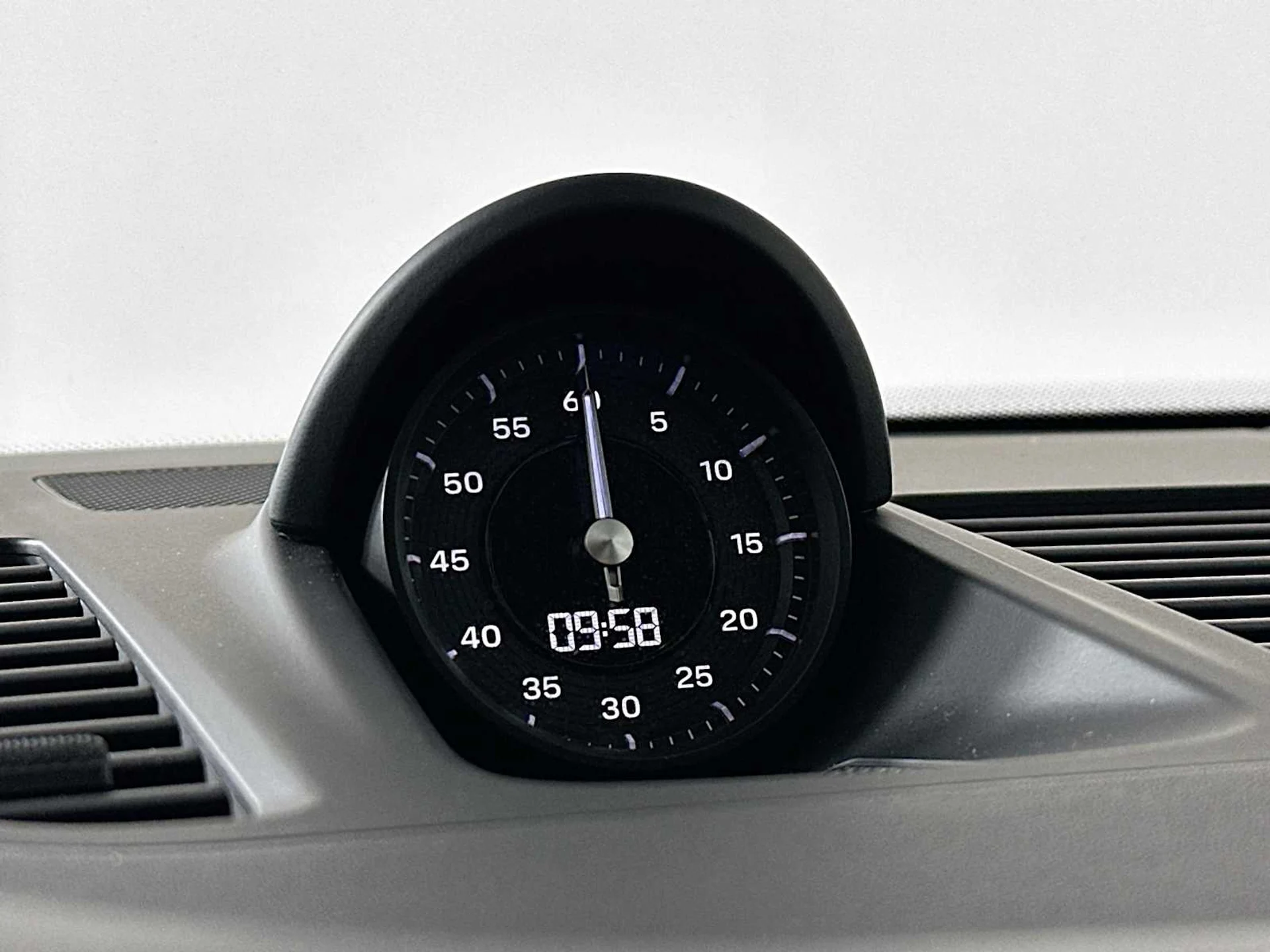 mph015_4025388658_38a6f2d2df8461c7261b346a14082528_28d69f174a