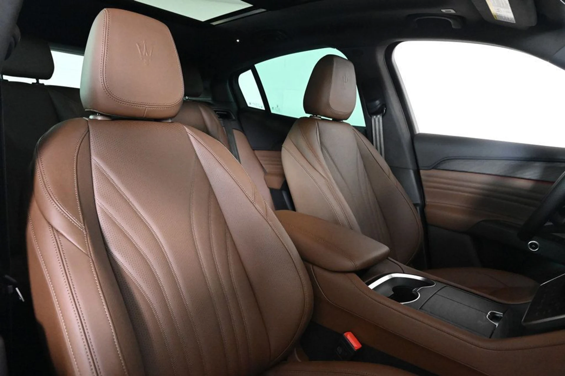 mph015_4028872110_new_2026_maserati_grecale_modena_11350_22976459_15_1024_d0ade536f6