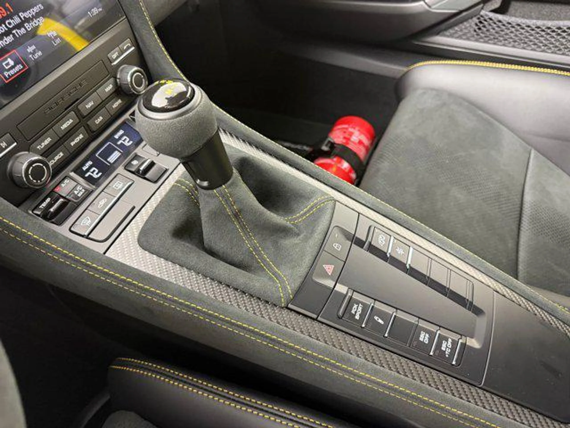 mph015_402931631_Y_Yg_B_Sb_TN_Gpau_Szo_Lq_K_Sz_Mck_Jb_AY_712e0113b0