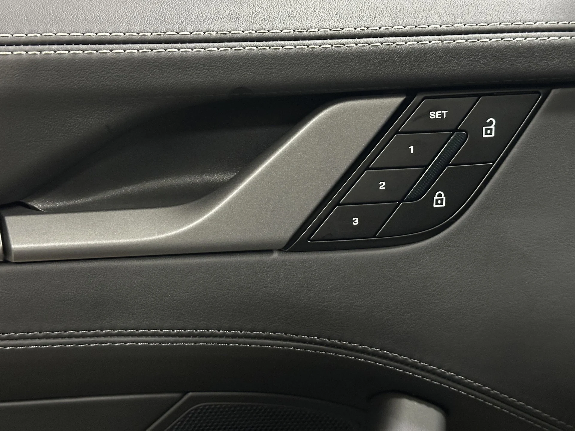 mph015_4034002881_325a78dd019f982298c2d3b224955588x_4818d0664e