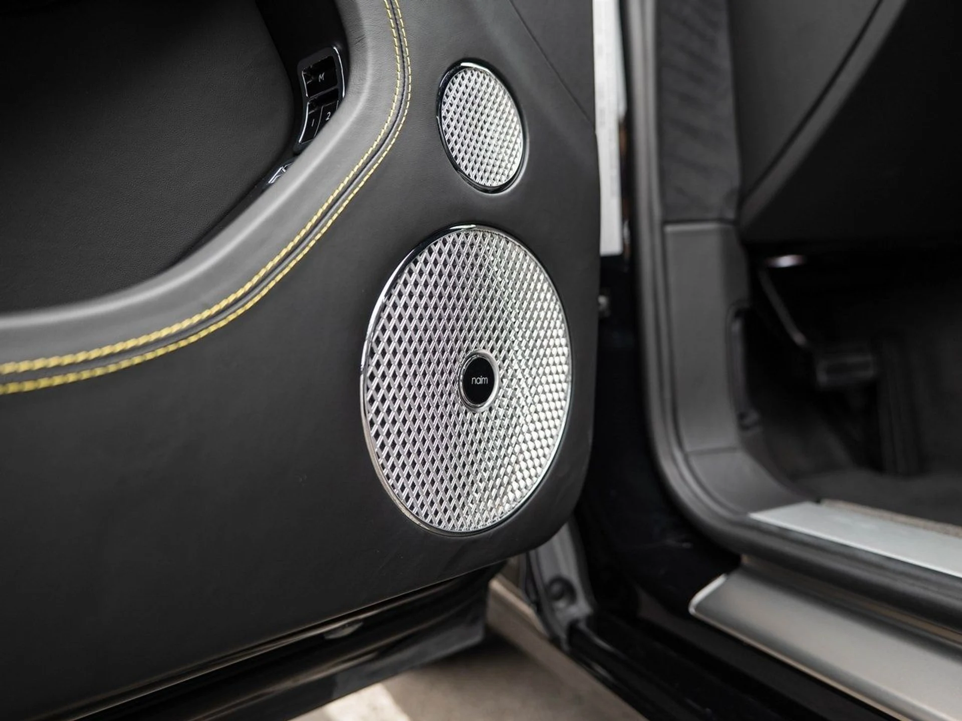 mph015_4035024638_f7a939c4496198edbfb063e9265bad35x_4fc37ddc04