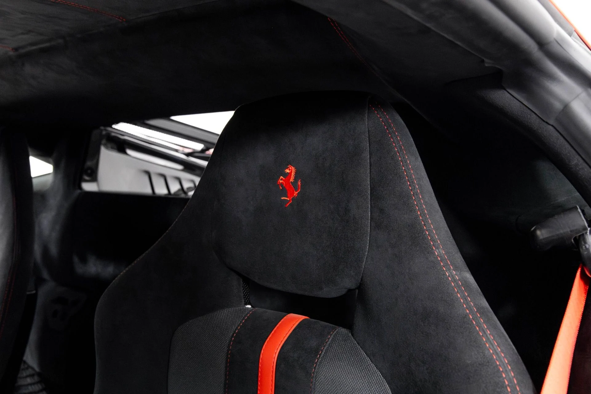 mph015_403507375_Used_2019_Ferrari_488_Pista_Coupe_1764015851_febe98d2ef