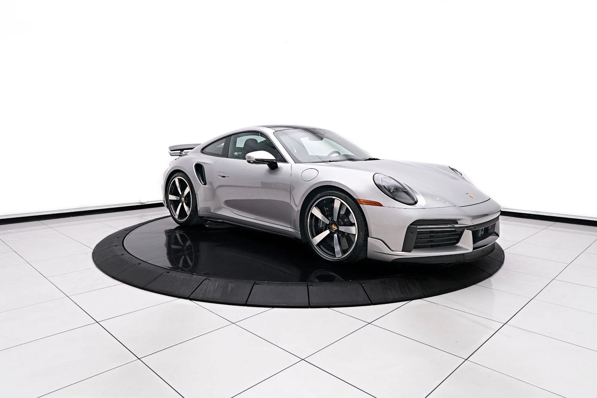 mph015_4037110868_Used_2024_Porsche_911_Turbo_S_1754417049_67a4050e7d