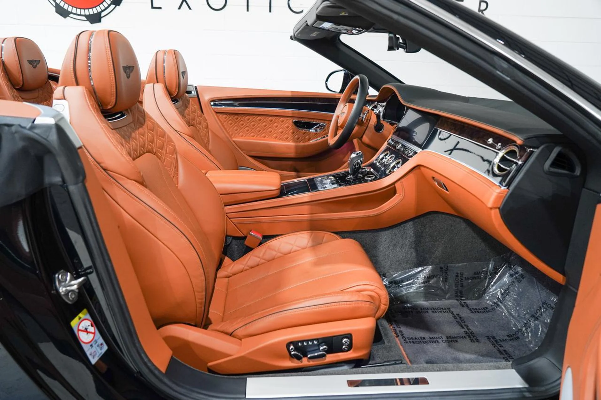 mph015_404146000_02cfe648b056bfddfb8e4c61a63e24de_3cdb818432