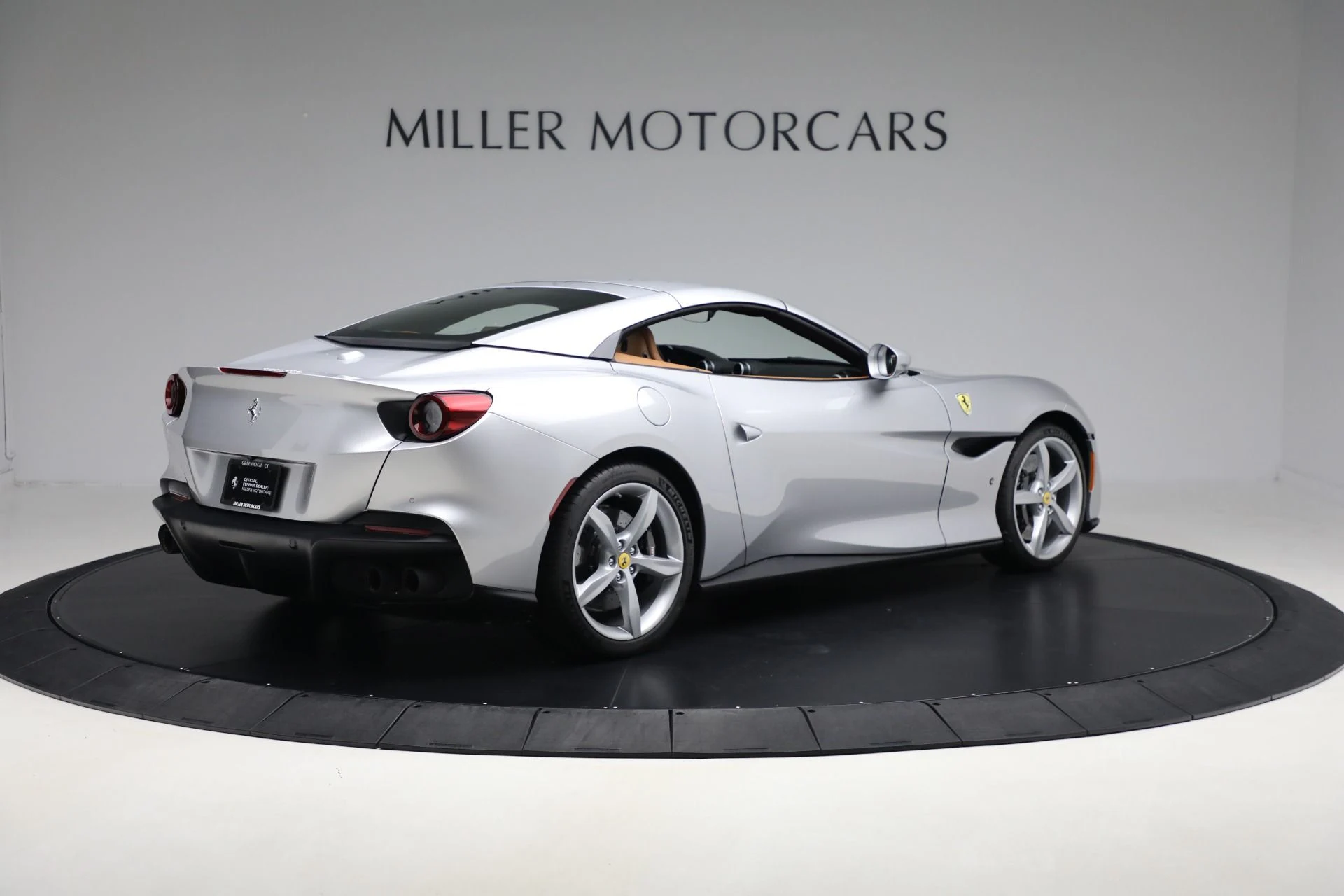 mph015_4042890465_Used_2022_Ferrari_Portofino_M_fcf7fba395