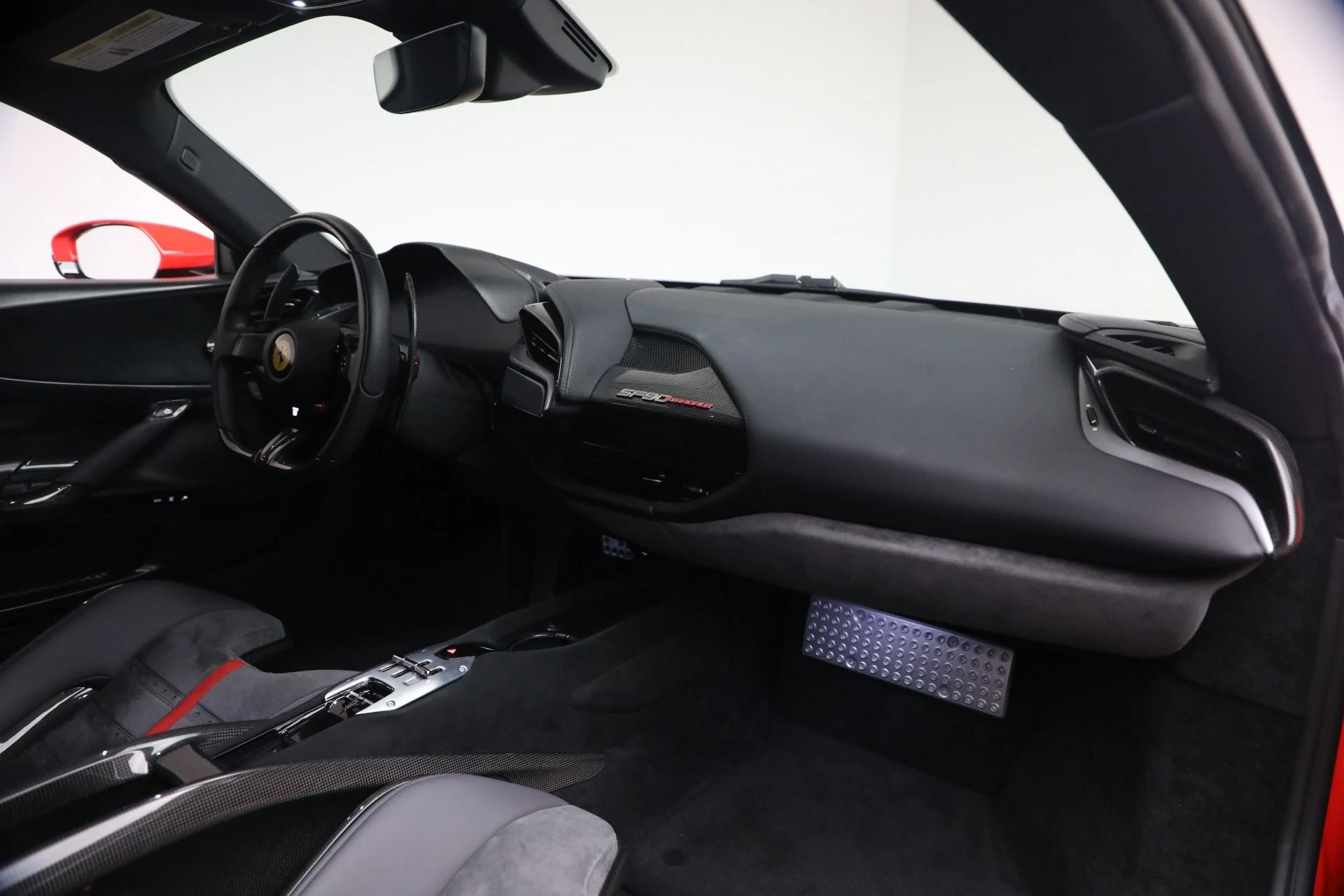 mph015_405839164_Used_2023_Ferrari_SF_90_Stradale_1765397558_e210c9b33d