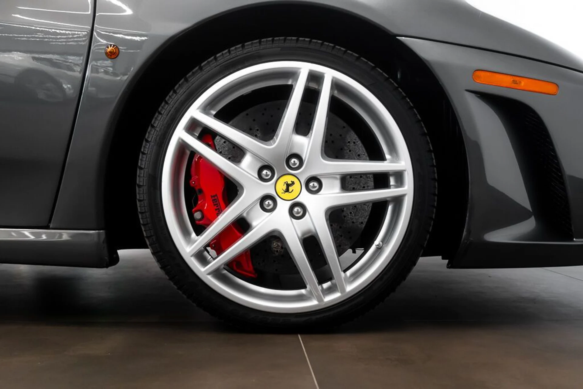 mph015_4061044855_ferrari_430_2008_jpg_v_1758918548_9979e2583b