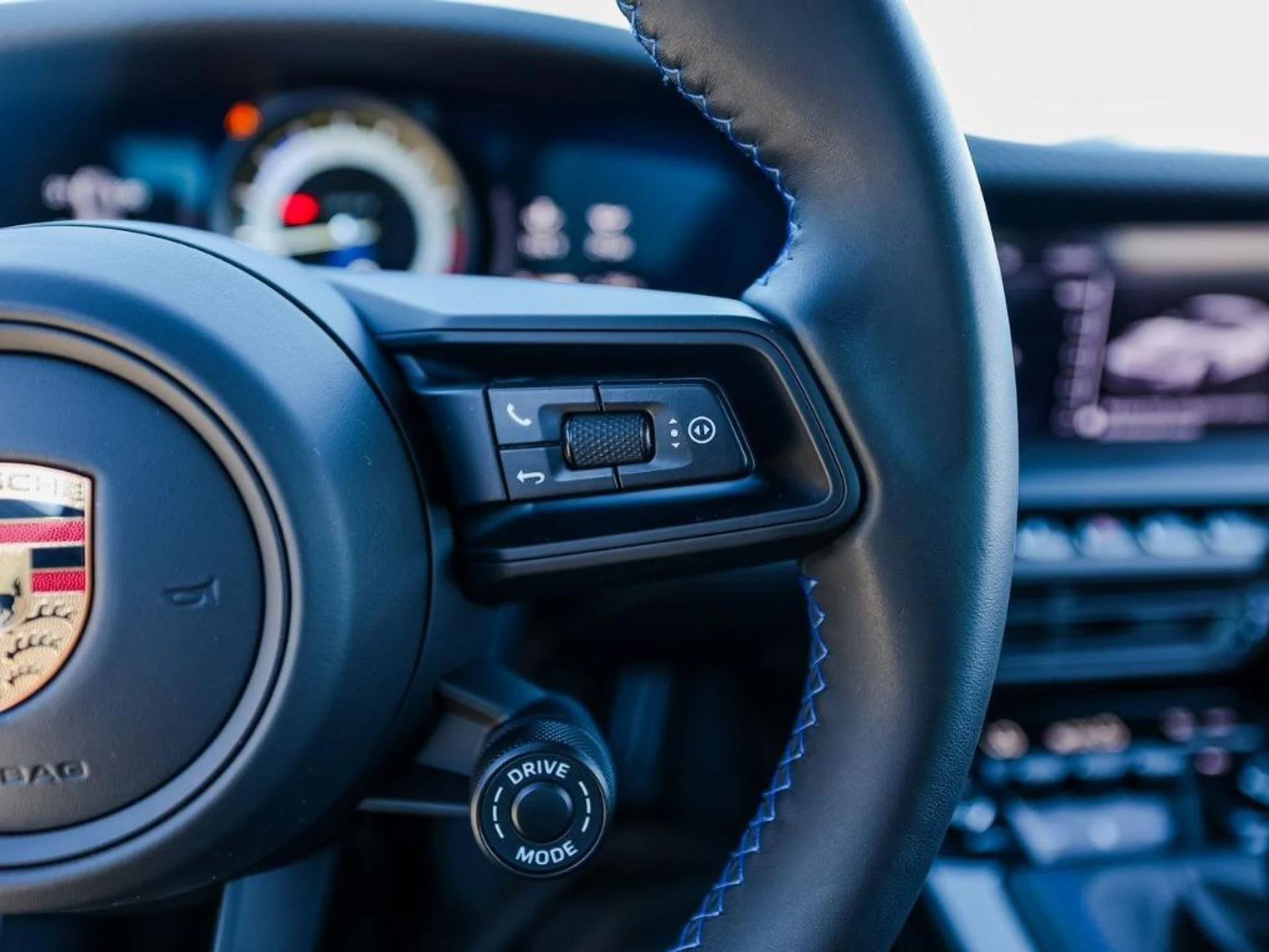 mph015_4077954508_r_J_Cqu_Jx_XG_9rqg_W8e3y_XB_9lv_J8g_dc4f0596d1