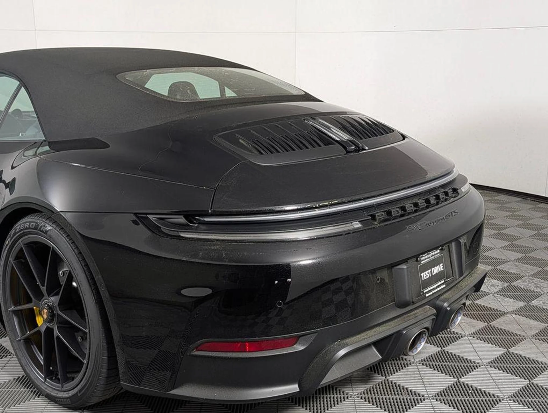 mph015_4081589475_Jh_XC_Wlvrv_Klfx_Ksl_M_Pr8_Br6n_TRA_45e64e3bdd