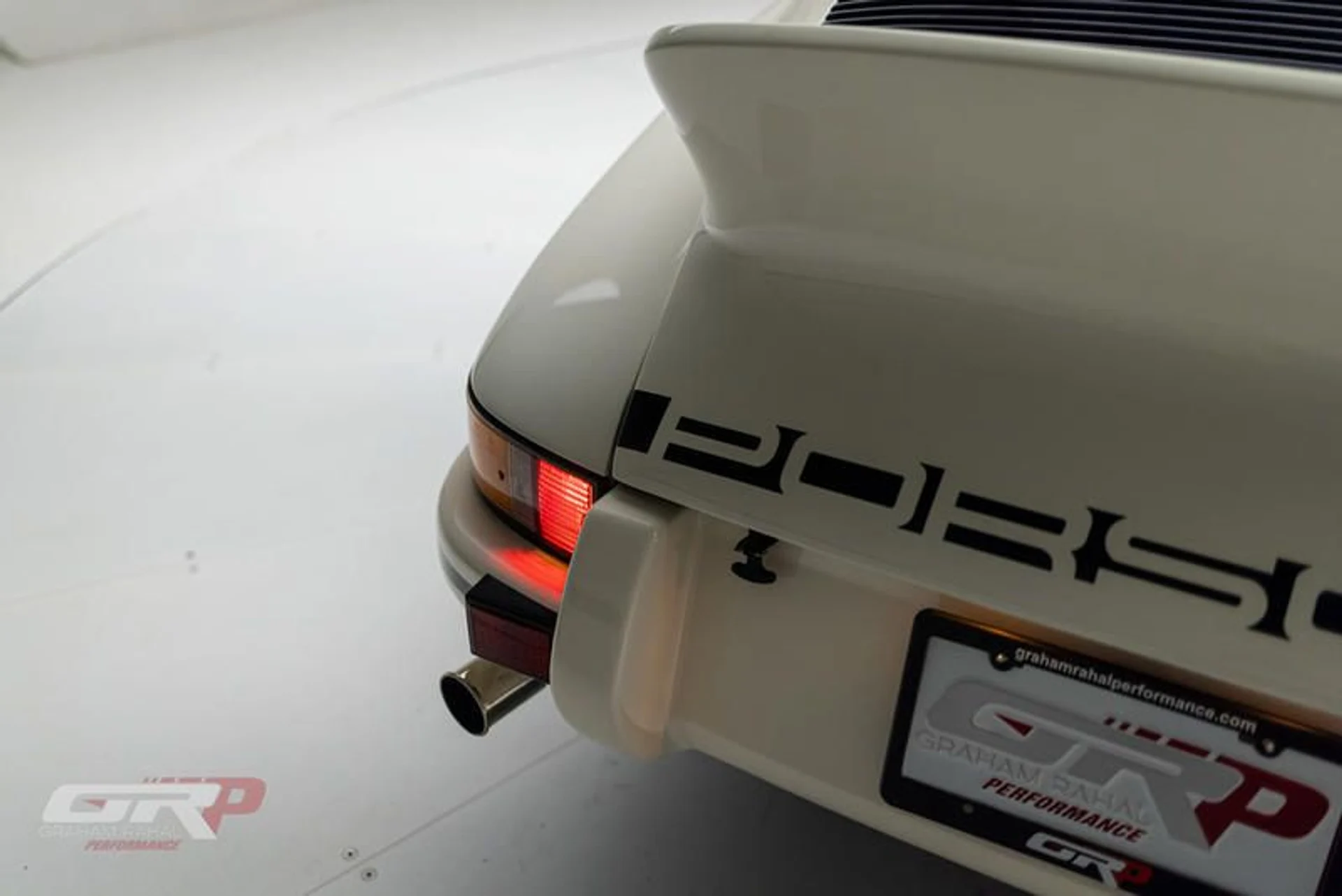 mph015_4083653523_F4968_E6_F_4_C15_4_E08_9_A31_A3859_B1_FA_80_C_7be2ad14e9