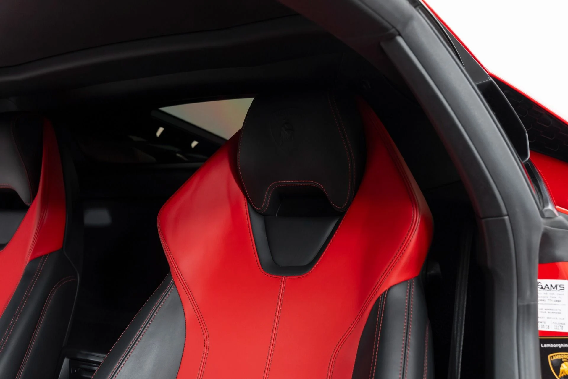 mph015_4084005492_Used_2015_Lamborghini_Huracan_LP_6104_1757361051_904b4fba0e