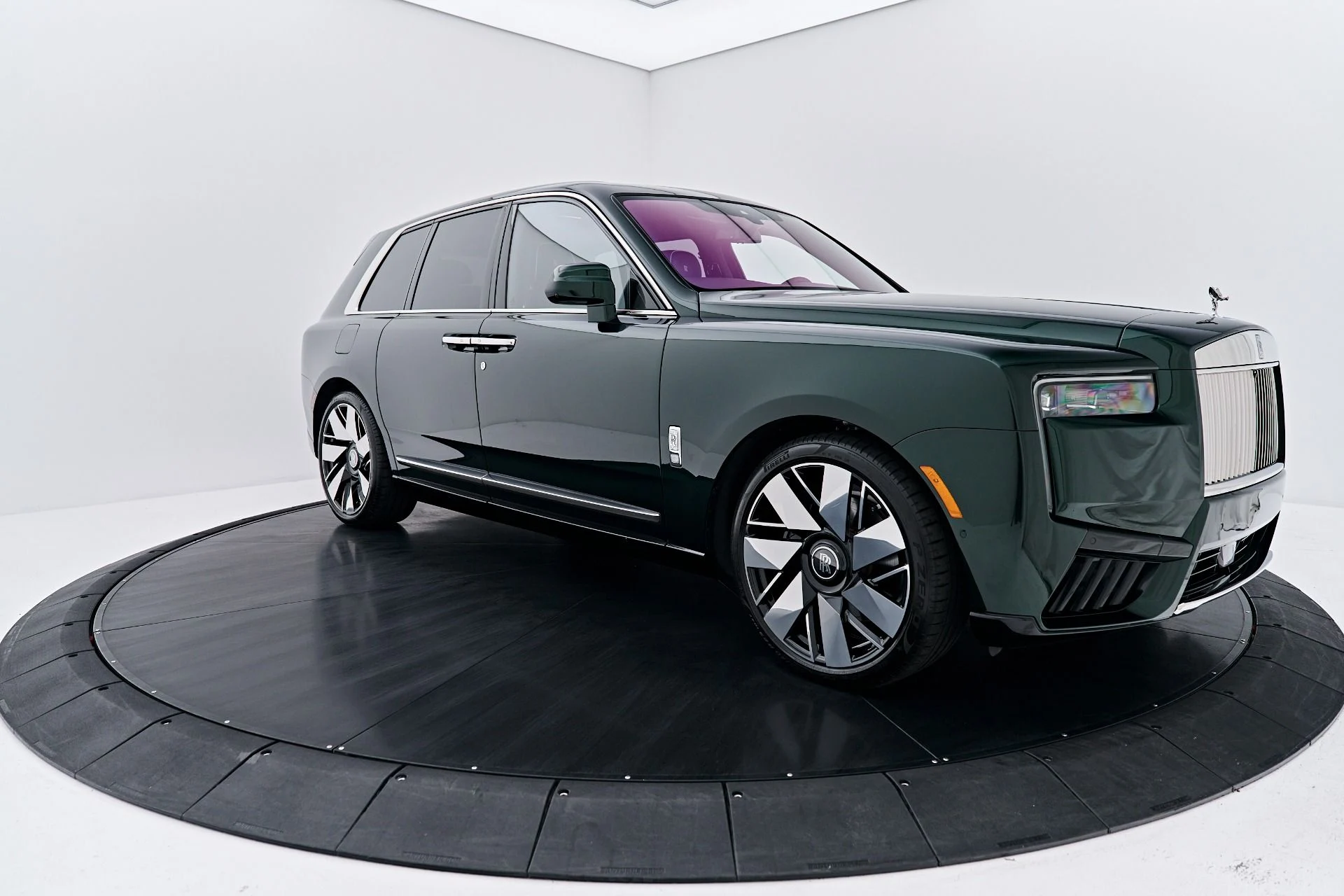 mph015_4100334729_Used_2026_Rolls_Royce_Cullinan_Base_1788456482_02a7f82d6d