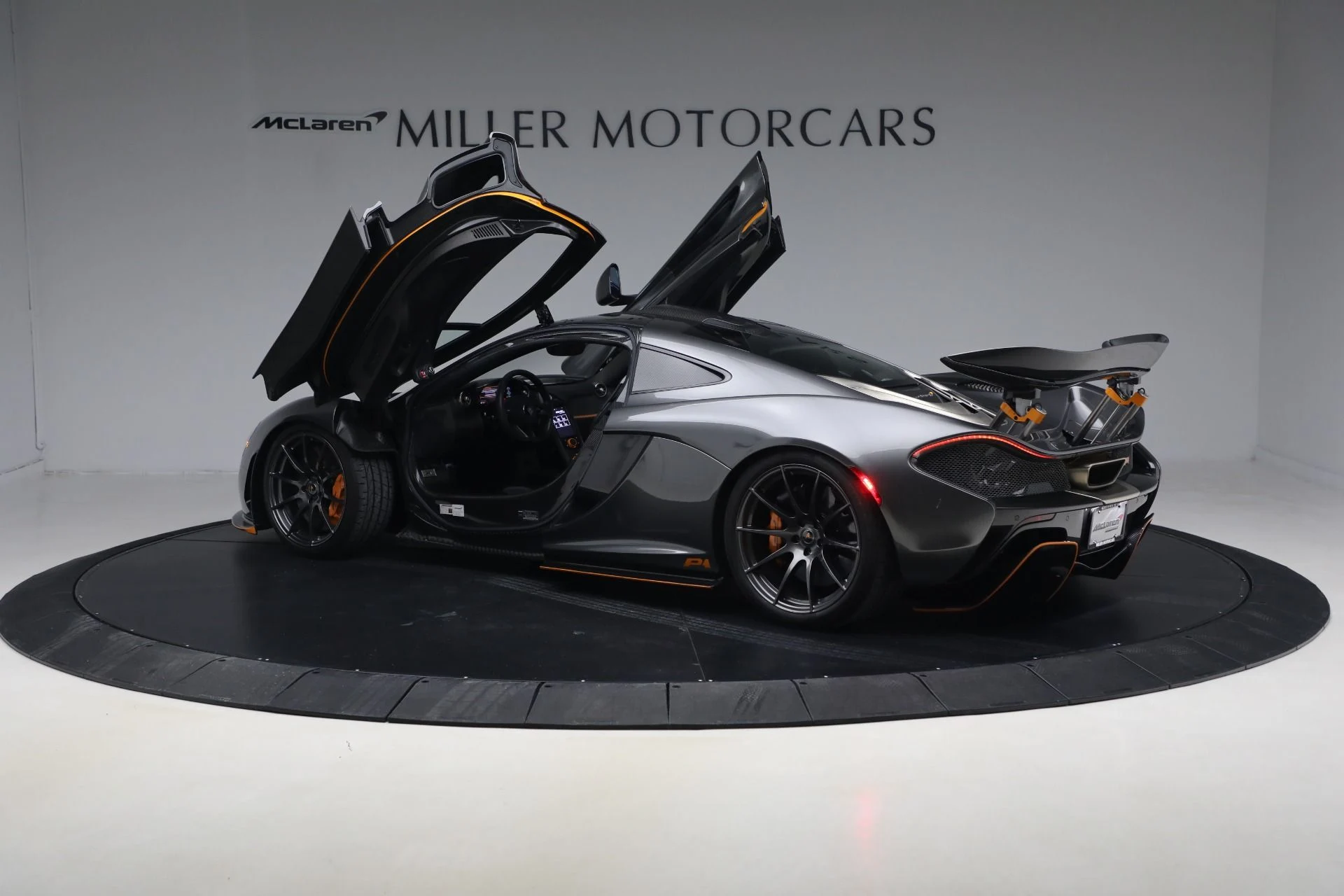 mph015_4107384284_Used_2014_Mc_Laren_P1_67e95f1334