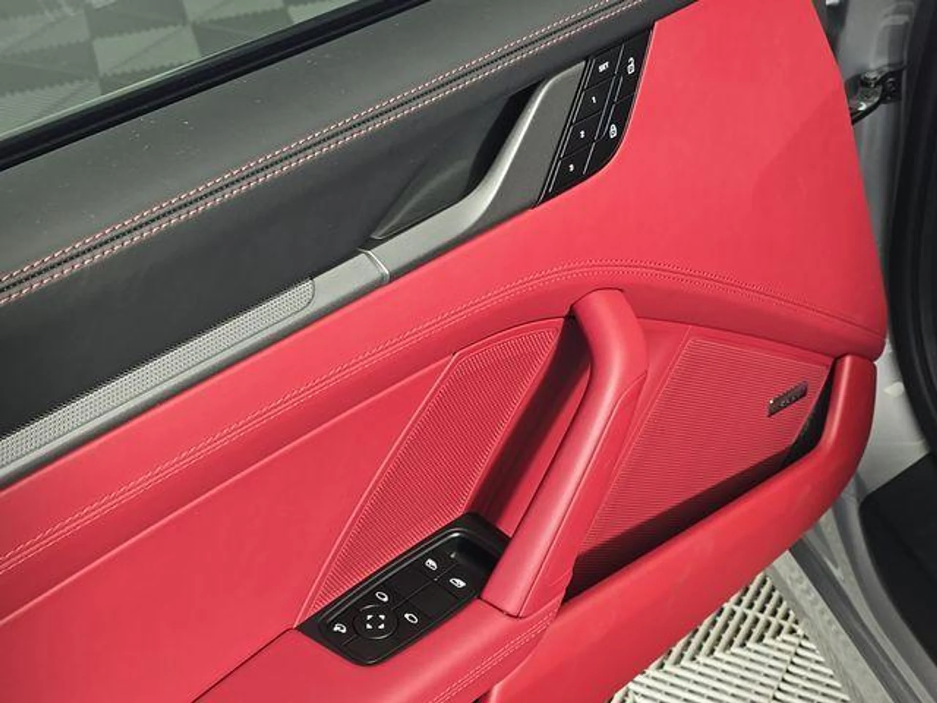 mph015_4108097422_Ah9_Hmw_Tu_bd_G7t_Vt_ID_Ngvkp_r_Zc_8d1ad54c0b