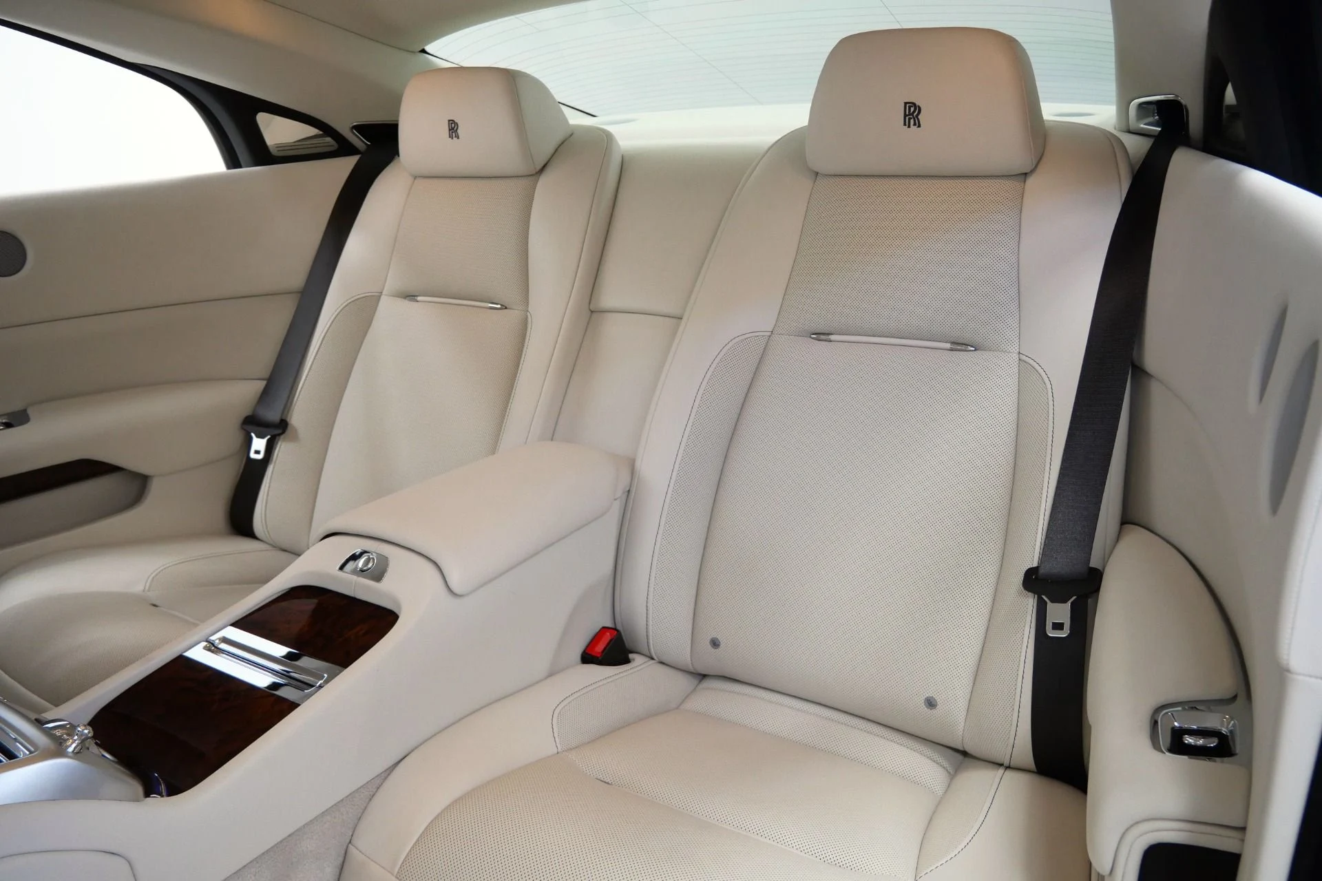 mph015_411029570_Used_2019_Rolls_Royce_Wraith_The_Wraith_Package_Starlight_Headliner_Surround_Cameras_1773246282_76070b0075