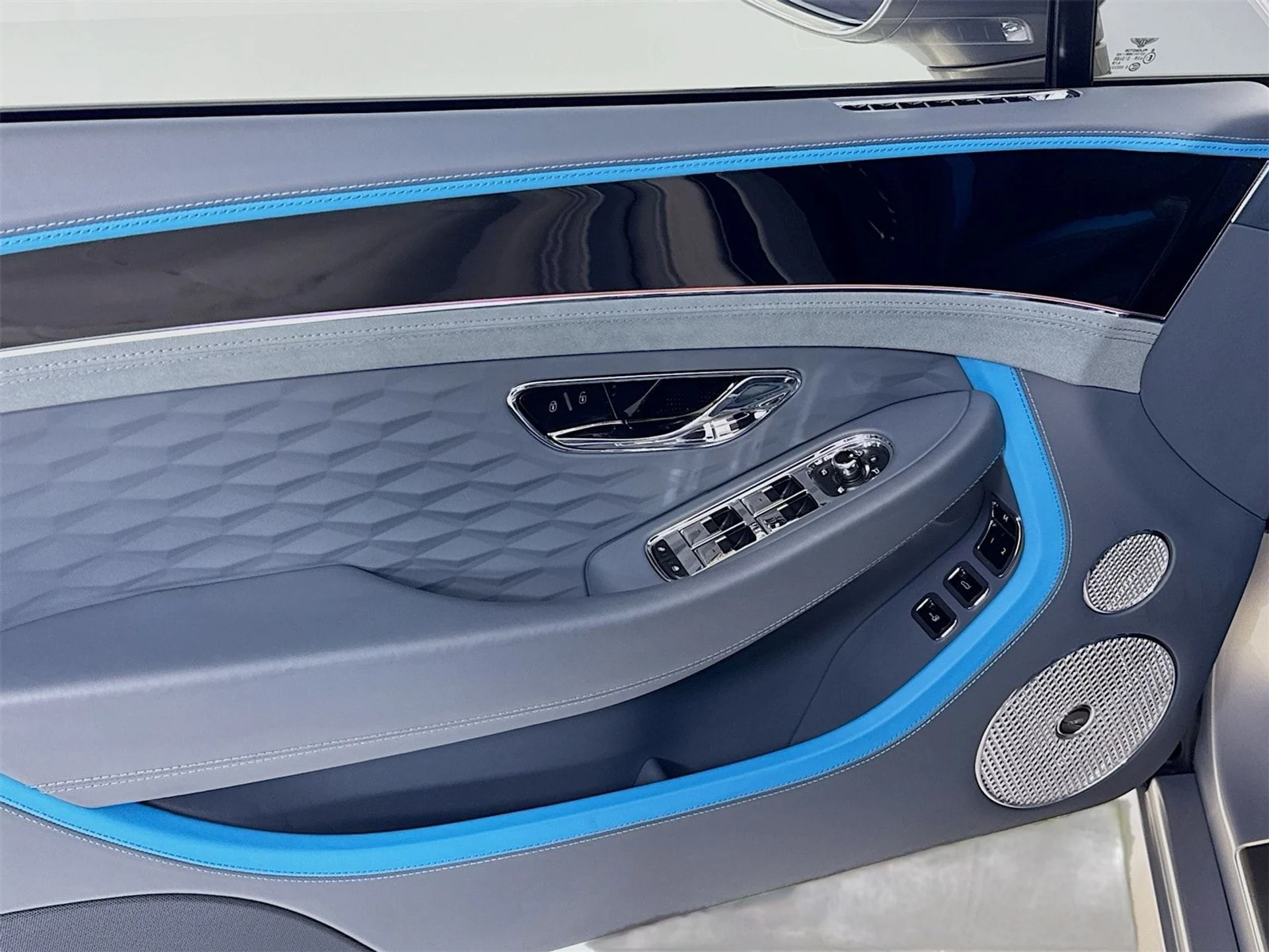 mph015_4116222663_d9021ee964498a7c31f15478e00c3febx_b5c10009e7