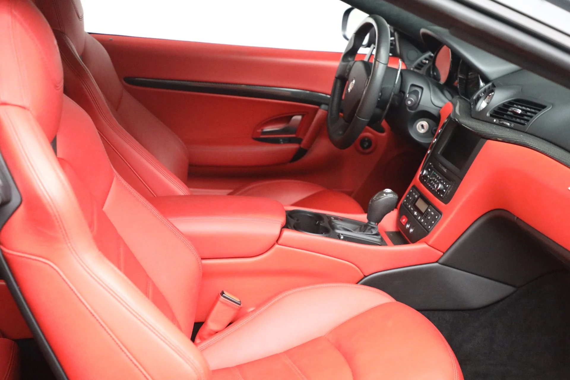 mph015_4121957513_Used_2015_Maserati_Gran_Turismo_MC_1760545652_176e02c0ef