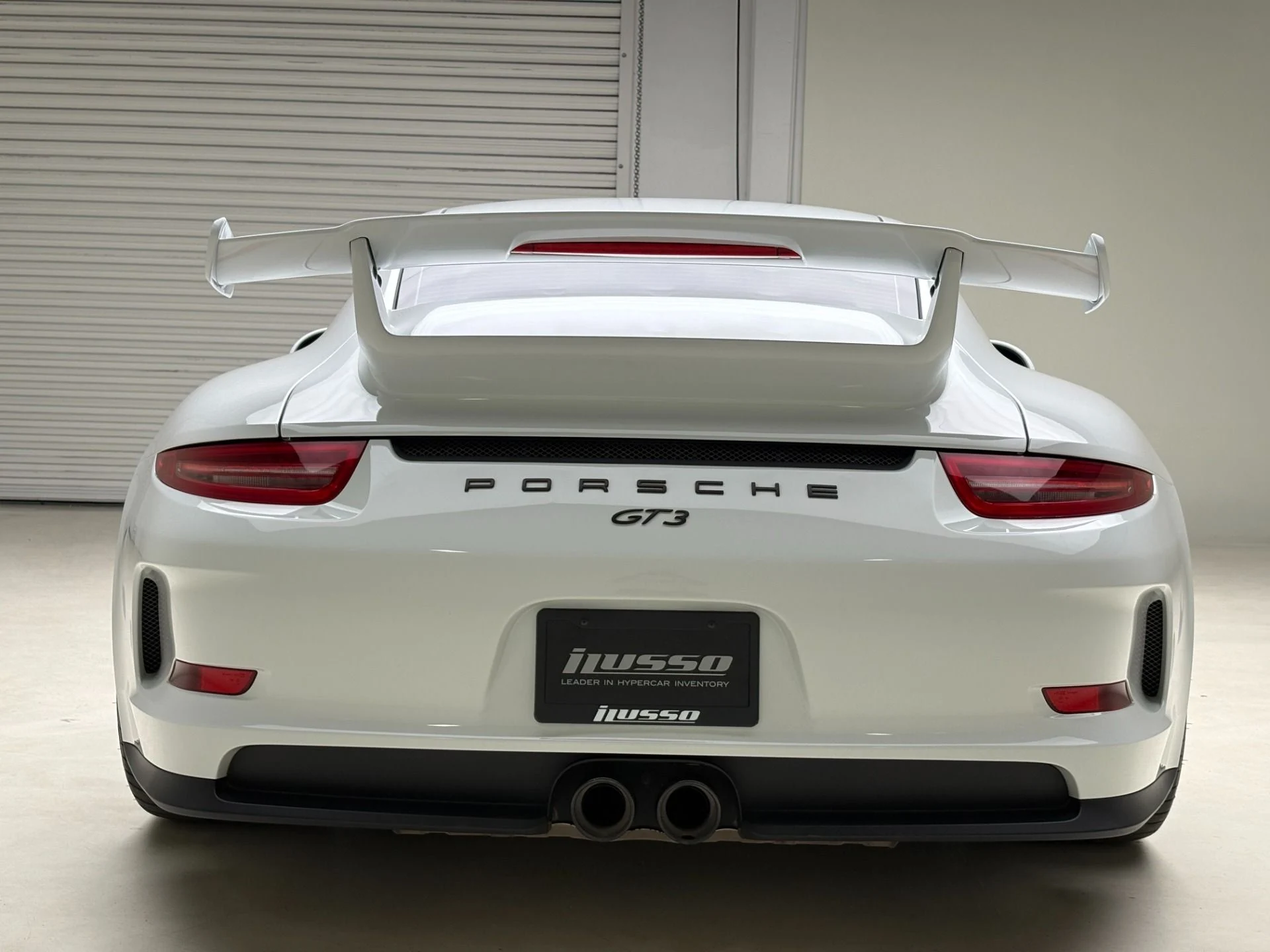 mph015_4122046806_Used_2015_Porsche_911_GT_3_1777923561_6705288b3a