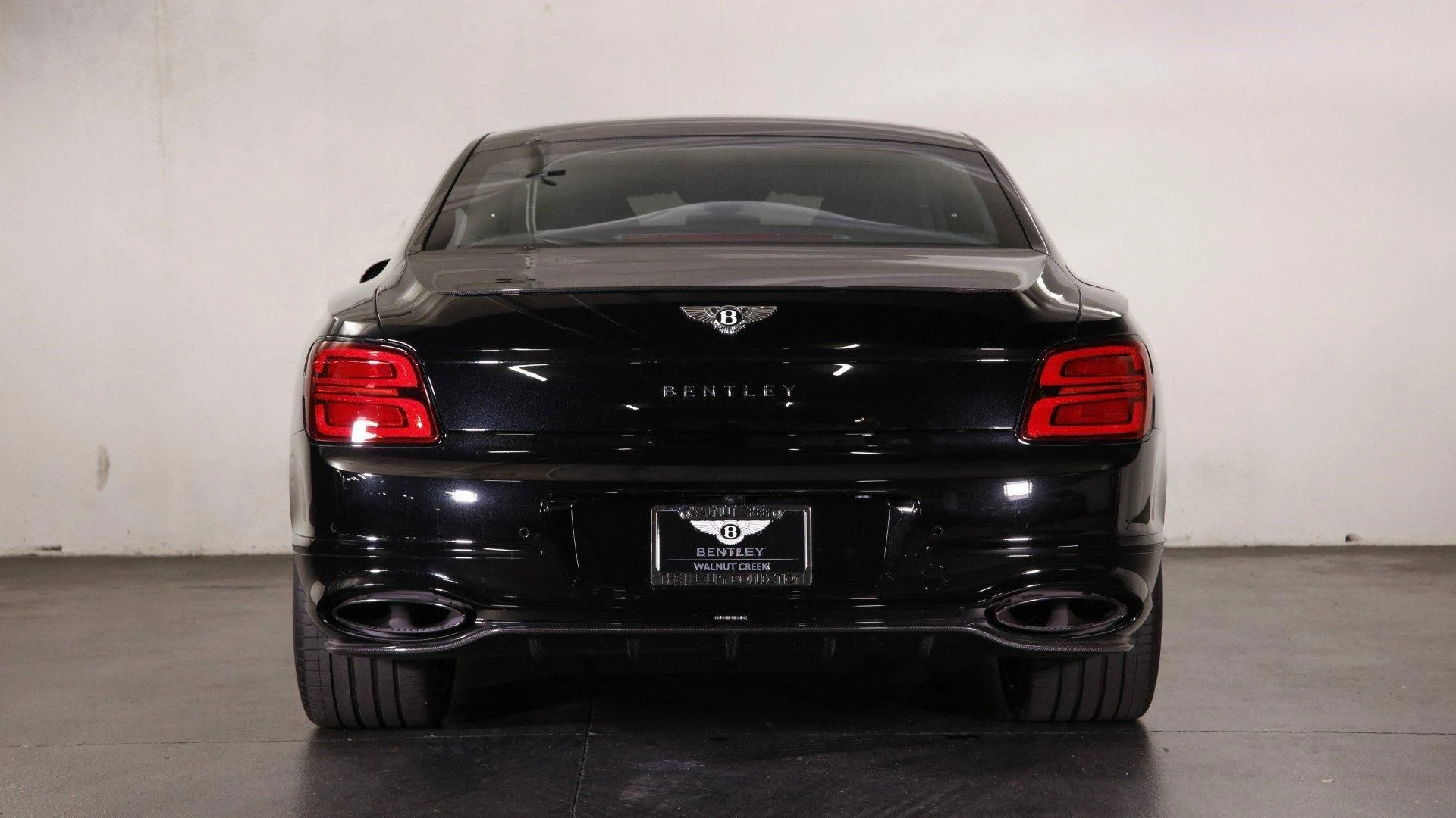 mph015_4122494281_Used_2024_Bentley_Flying_Spur_Speed_1706529810_90d7350433