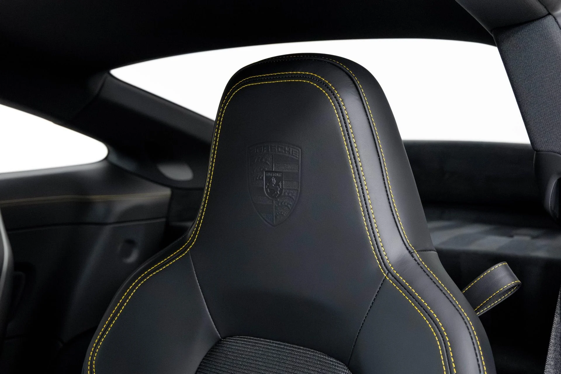 mph015_4122818384_Used_2022_Porsche_911_GT_3_Touring_1764706393_063f86b477