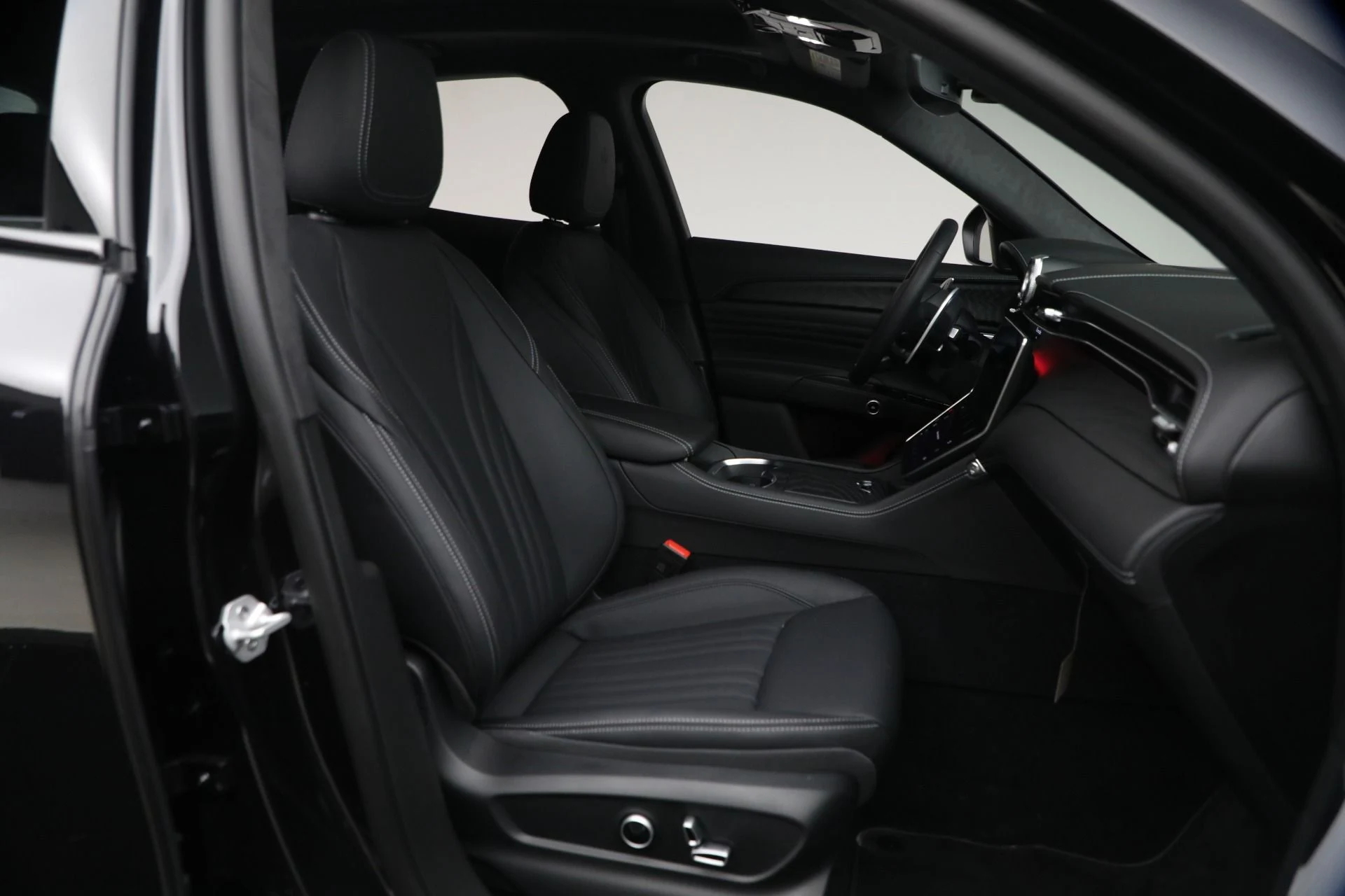 mph015_4127383298_New_2026_Maserati_Grecale_Modena_V6_1770392507_4299a23311