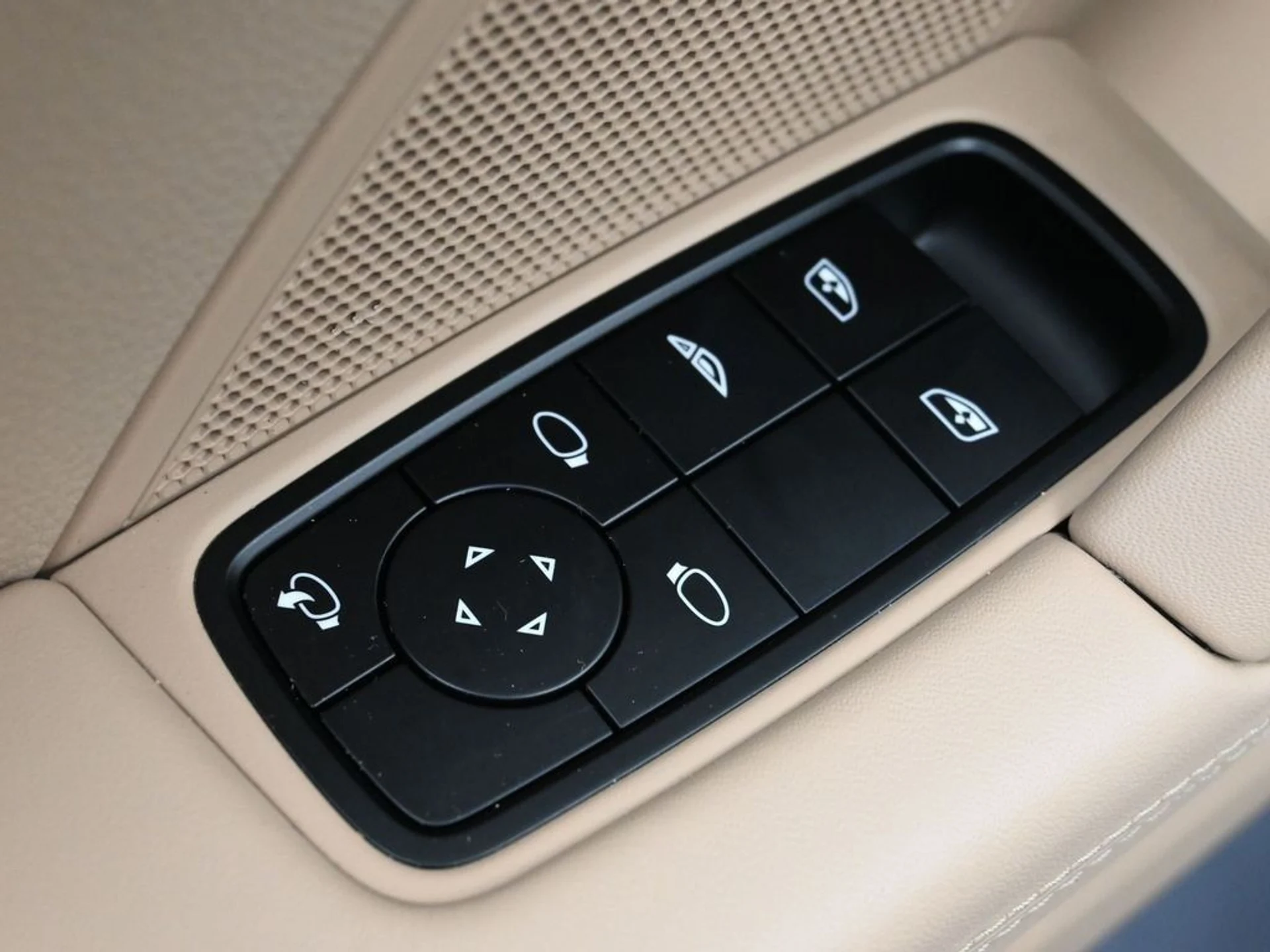 mph015_4128529181_5766162baa5b42481ed8fbe5d7f7462dx_fdbc17b93d