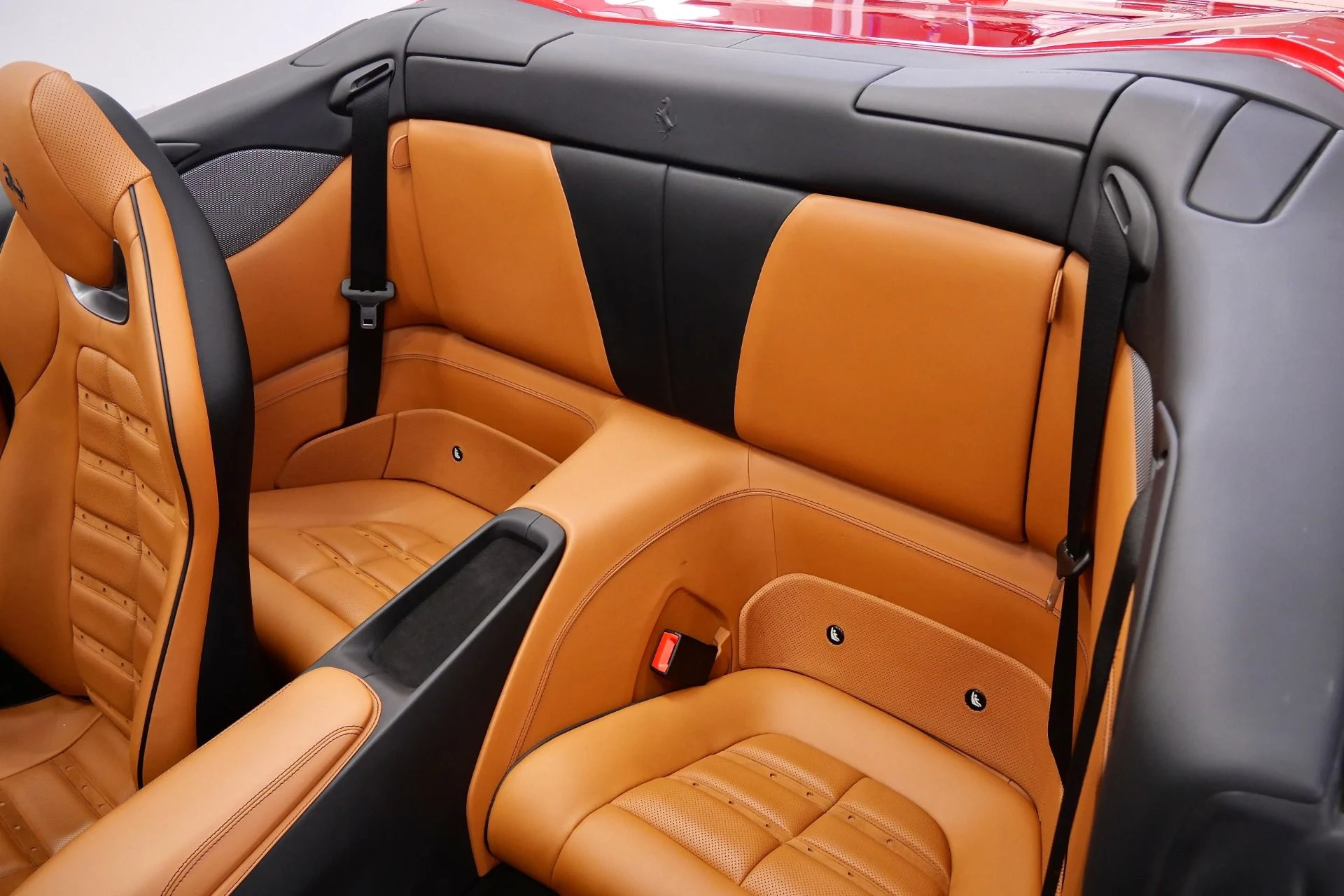 mph015_4129742328_Used_2019_Ferrari_Portofino_Daytona_Seats_High_Power_Hi_Fi_Carbon_Fiber_and_Leather_Steering_Wheel_1775750946_68148f93d2