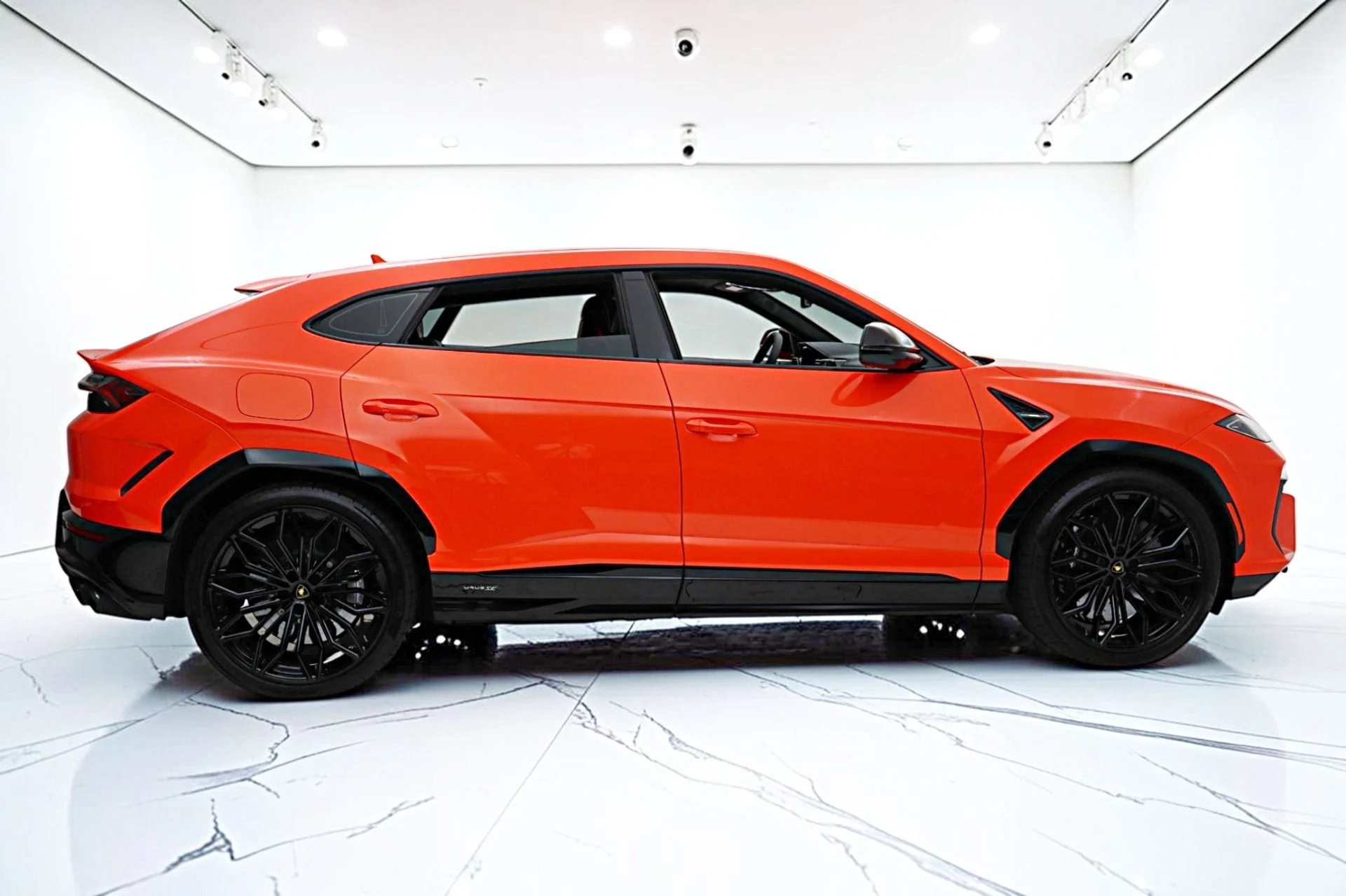 mph015_4136273981_Used_2025_Lamborghini_Urus_SELEASE_OPTIONS_AVAILABLE_0df42831f2