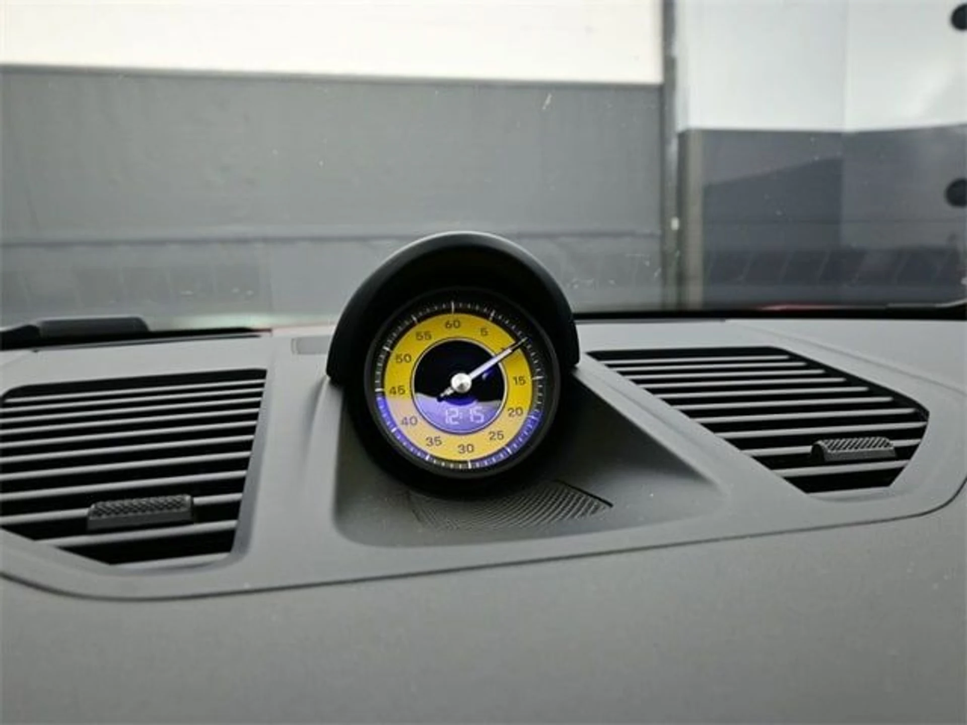 mph015_4139599326_0effad91e9c4ed89657c3cfbbb104980x_55d4cd28ea