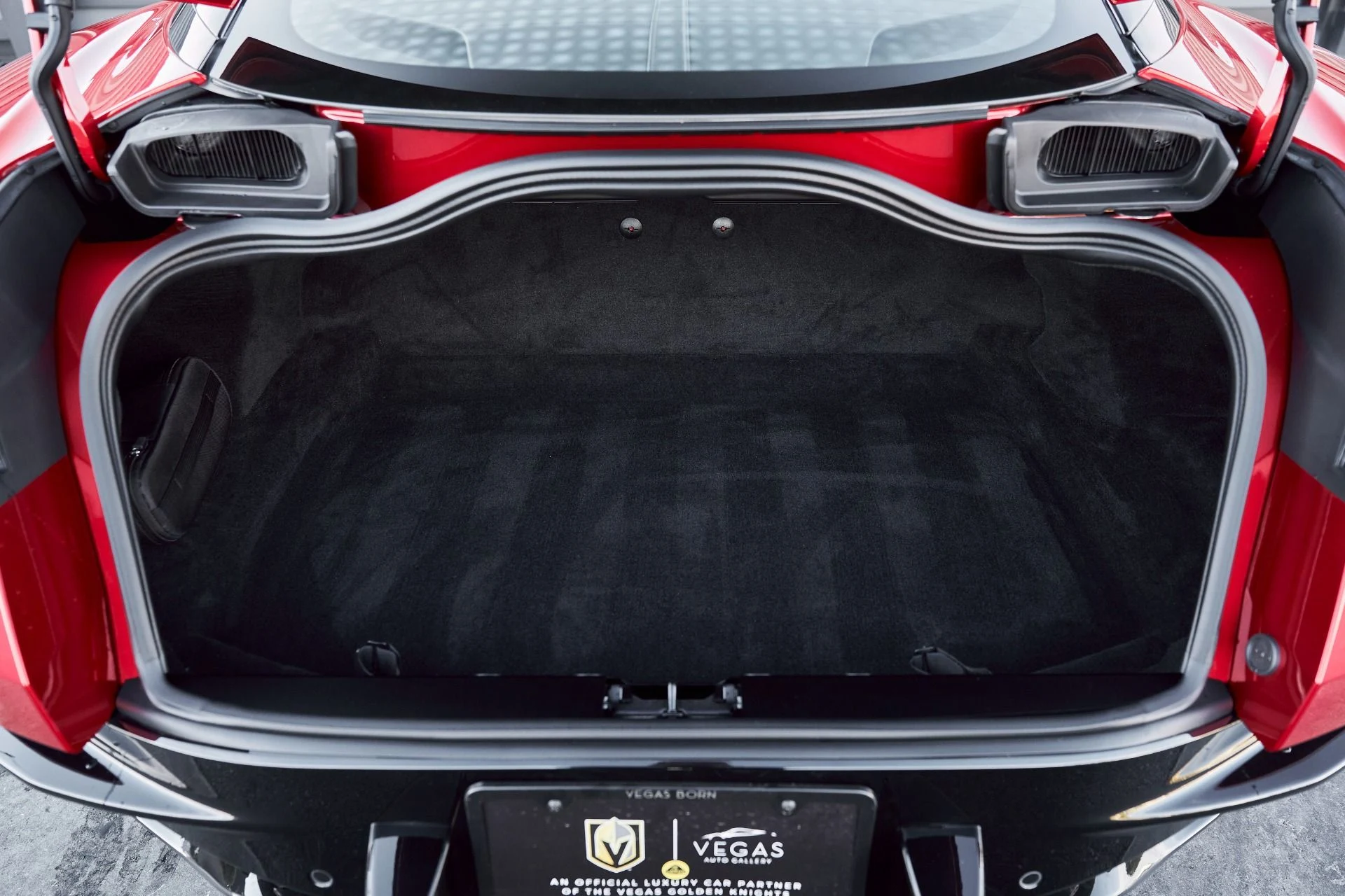 mph015_4140088943_Used_2024_Aston_Martin_DB_12_1767839998_c9785953fb