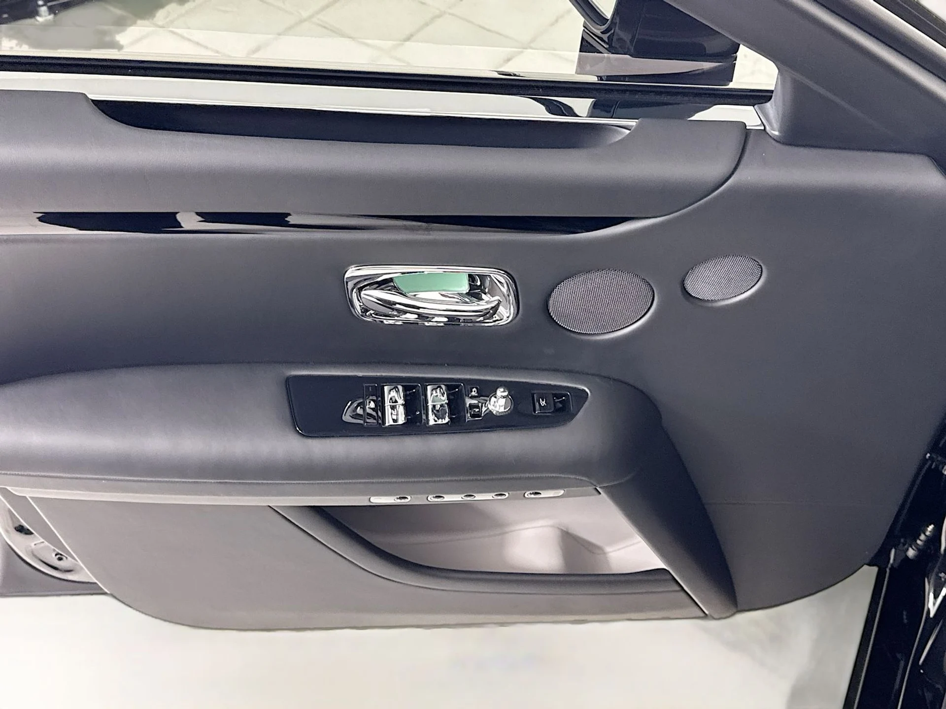 mph015_4152077900_f59ca1e1ce385aac0e6fbe5f7cb7b255x_27b948a176