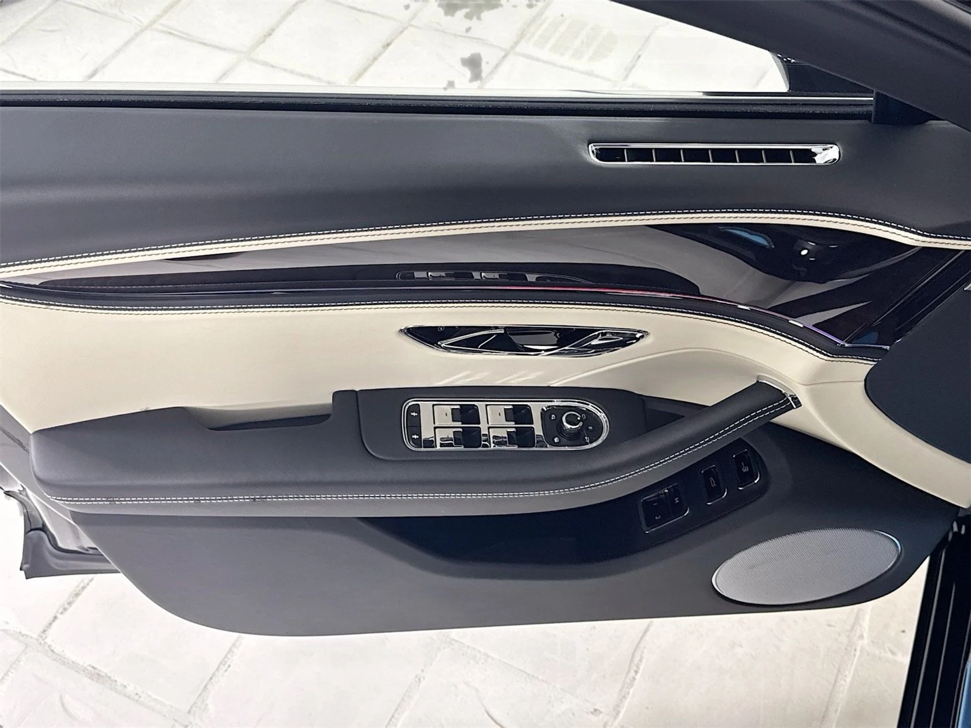 mph015_4156969550_0385fd5b7af24560df8db2d4ff7a7c6fx_ab8f48f41e